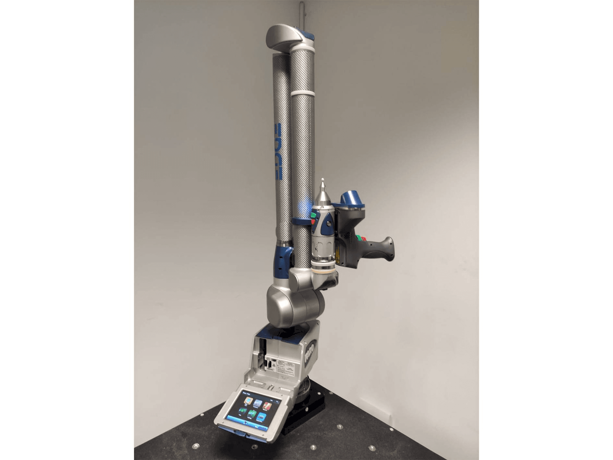 Faro Edge ScanArm 2.7 Mašinos vaizdas iš priekio