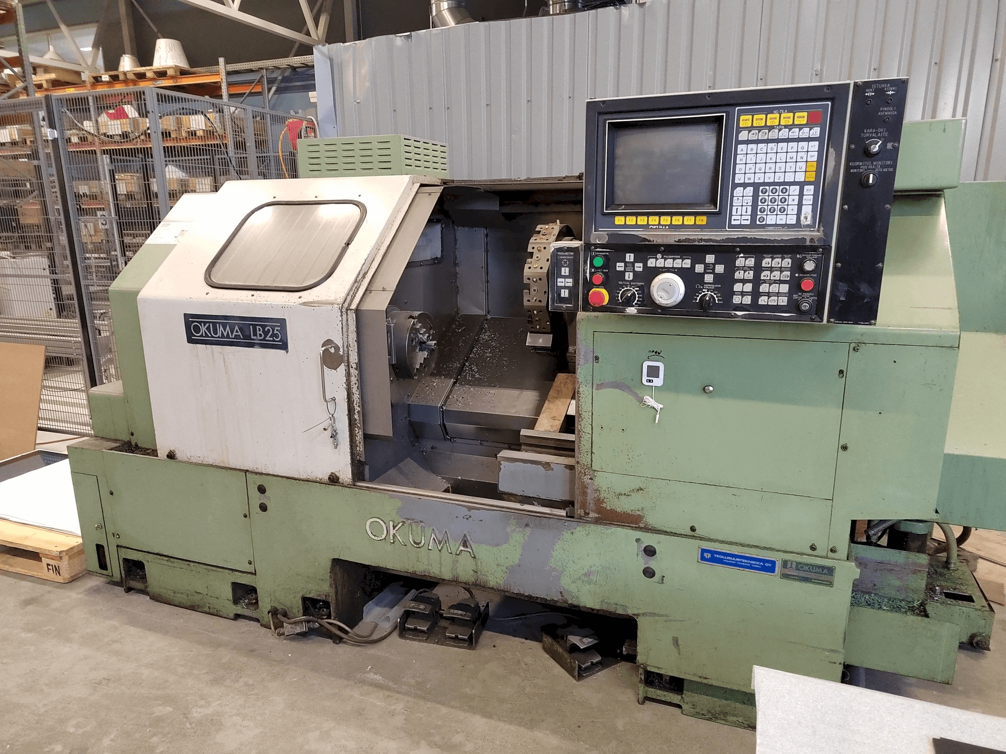 Okuma LB25 Mašinos vaizdas iš priekio