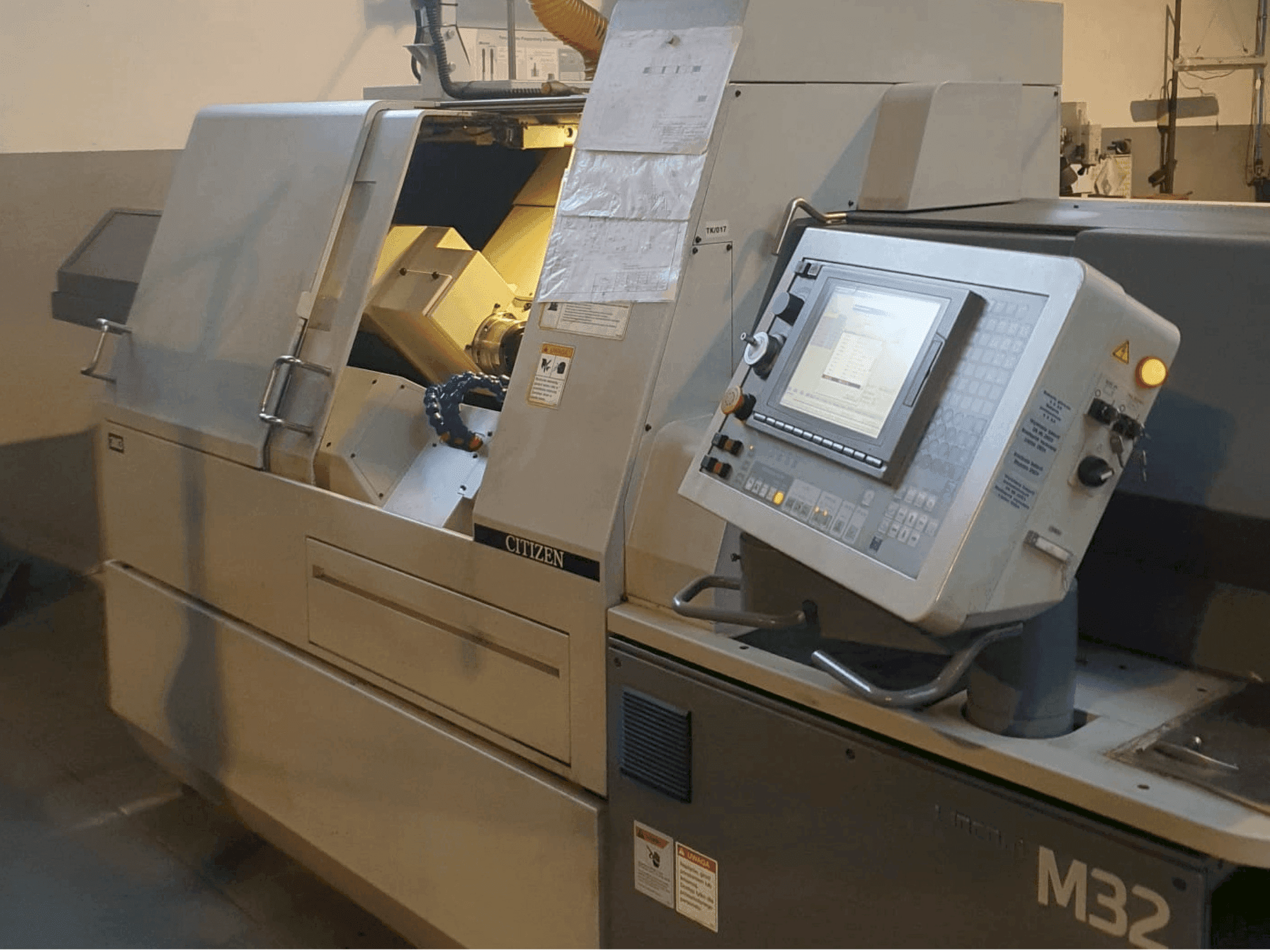 Citizen M32 III Mašinos vaizdas iš priekio