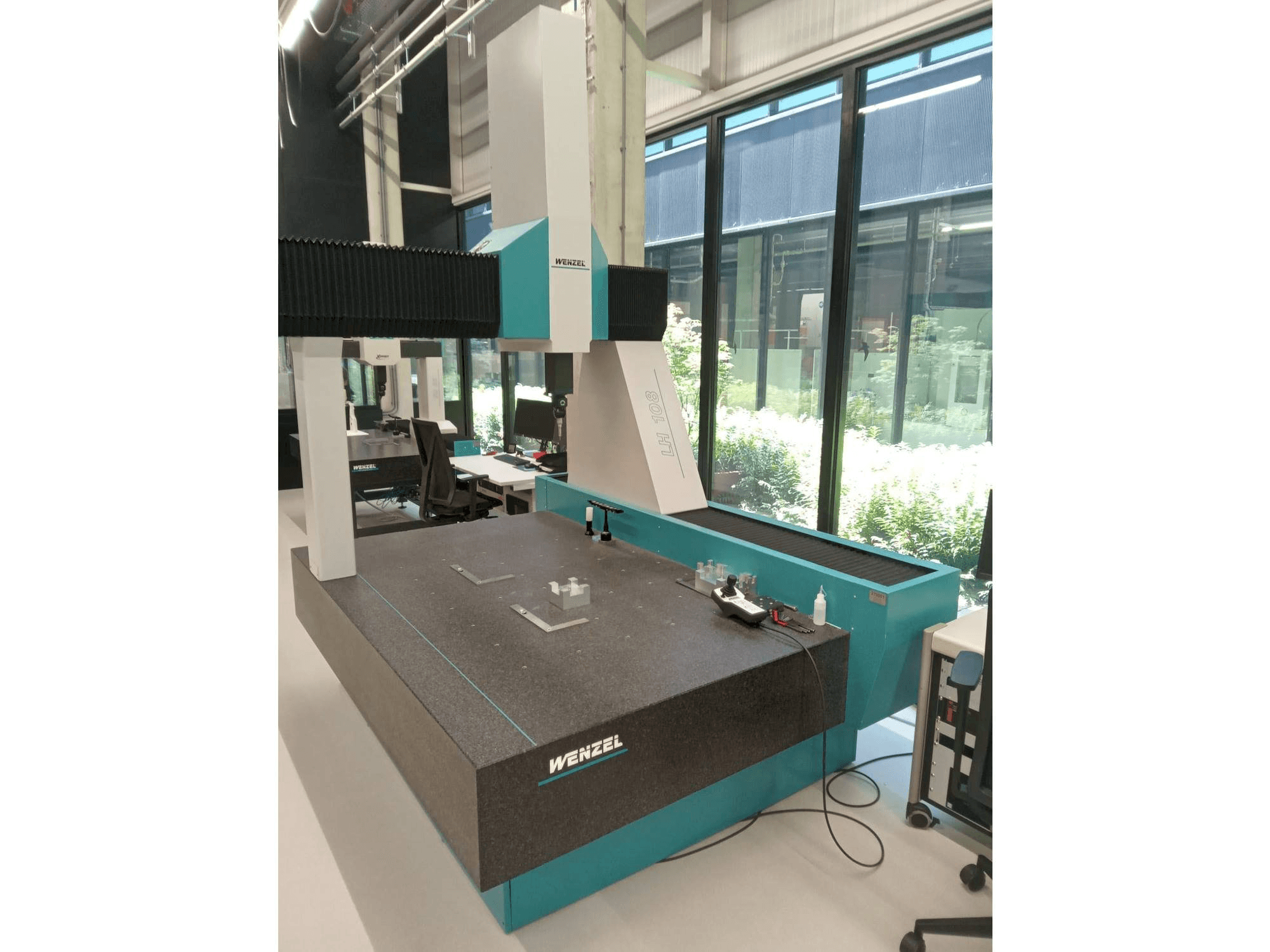 Wenzel LH-108 Mašinos vaizdas iš priekio