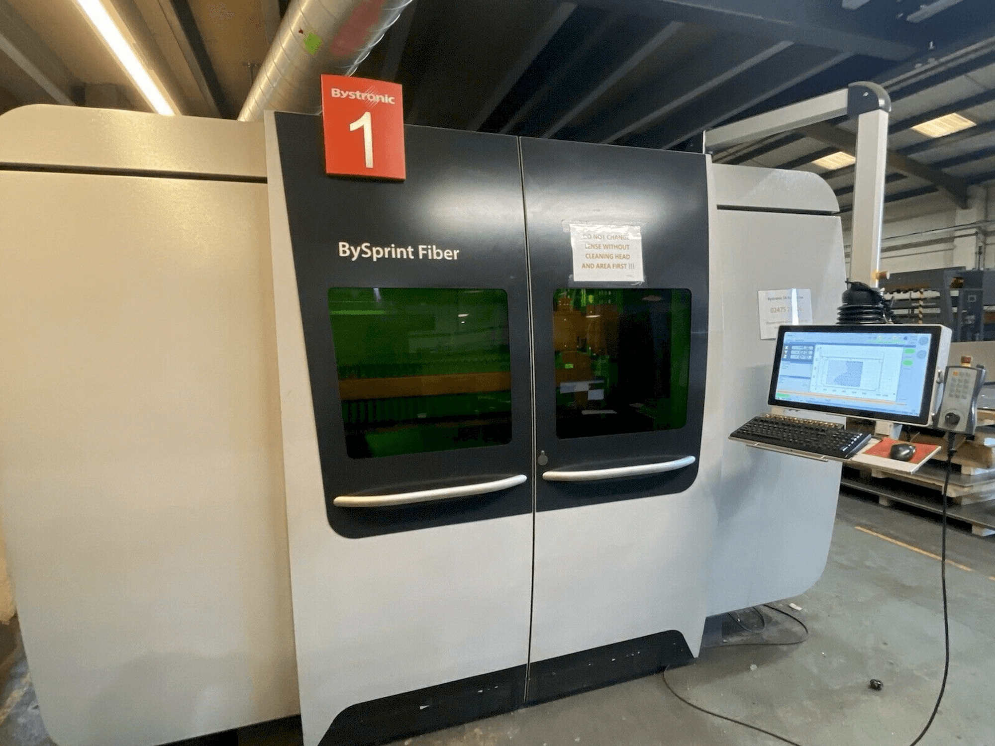 Bystronic Bysprint 3015 Mašinos vaizdas iš priekio