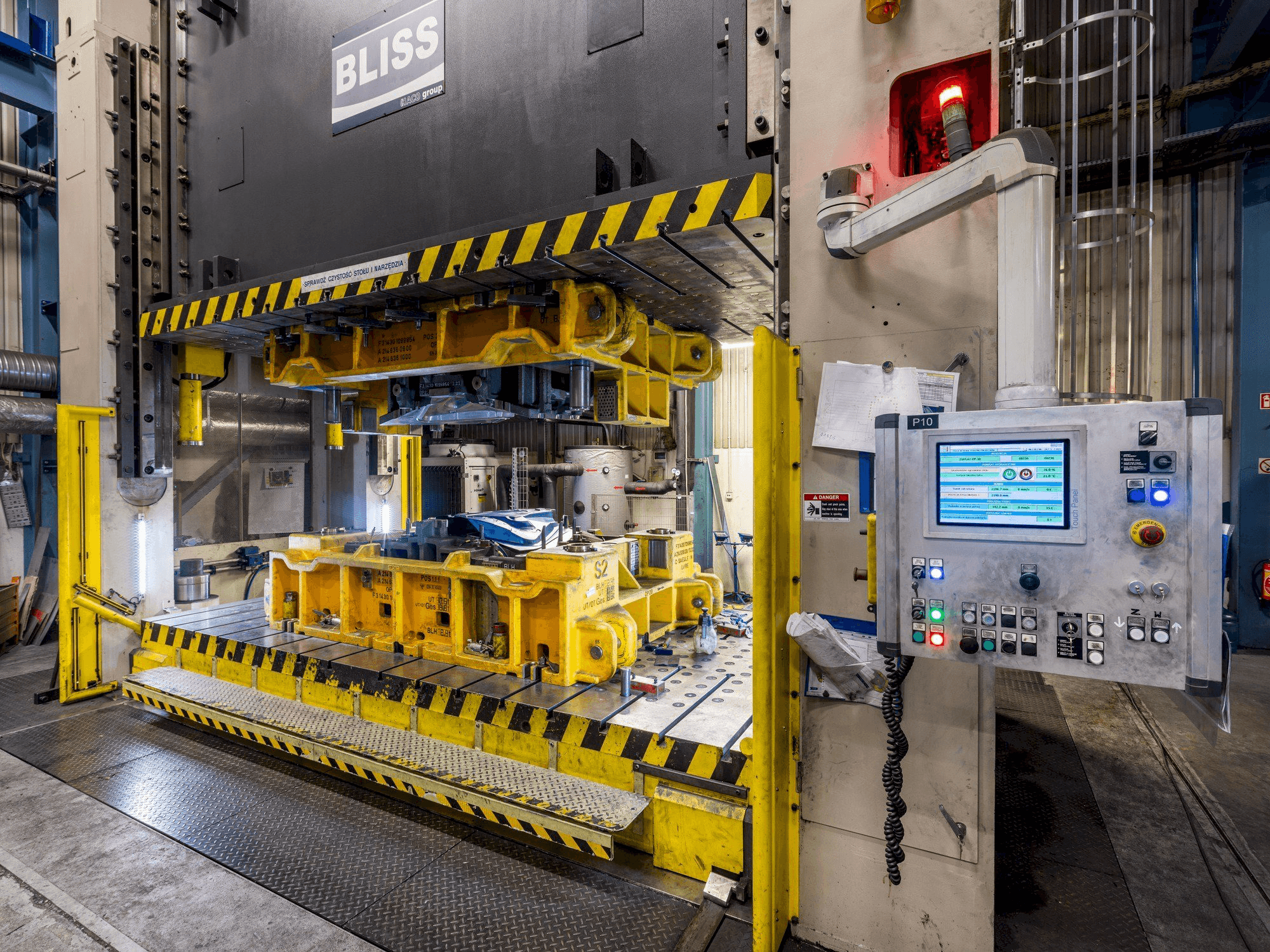 BLISS-BRET PHD 1500 Mašinos vaizdas iš priekio