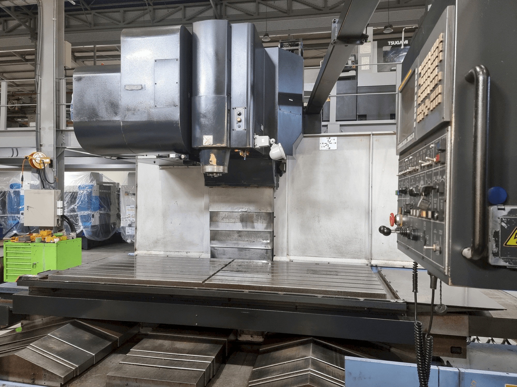 Doosan VM 960L Mašinos vaizdas iš priekio