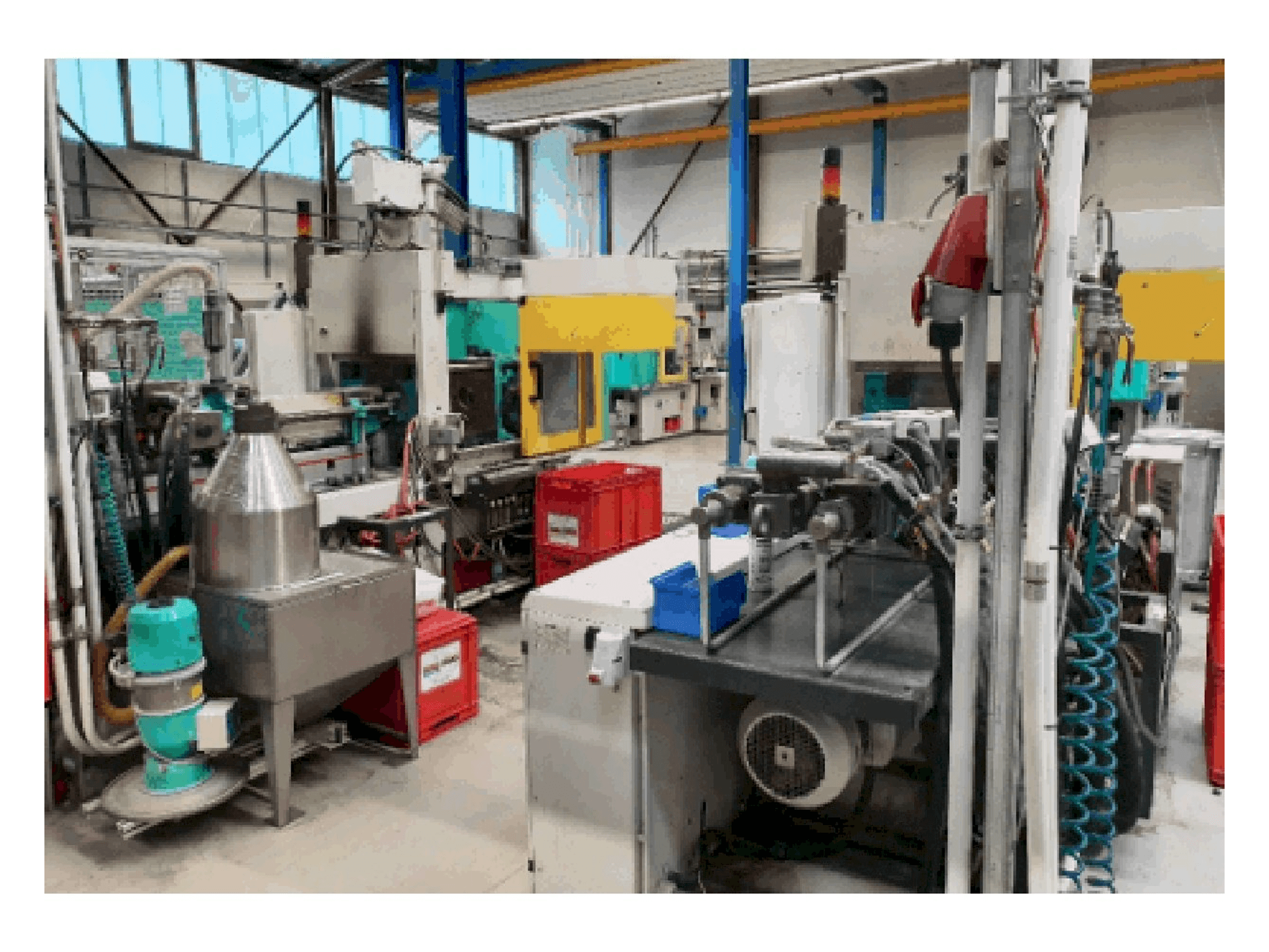 Arburg 320 C 600-250 Mašinos vaizdas iš šono