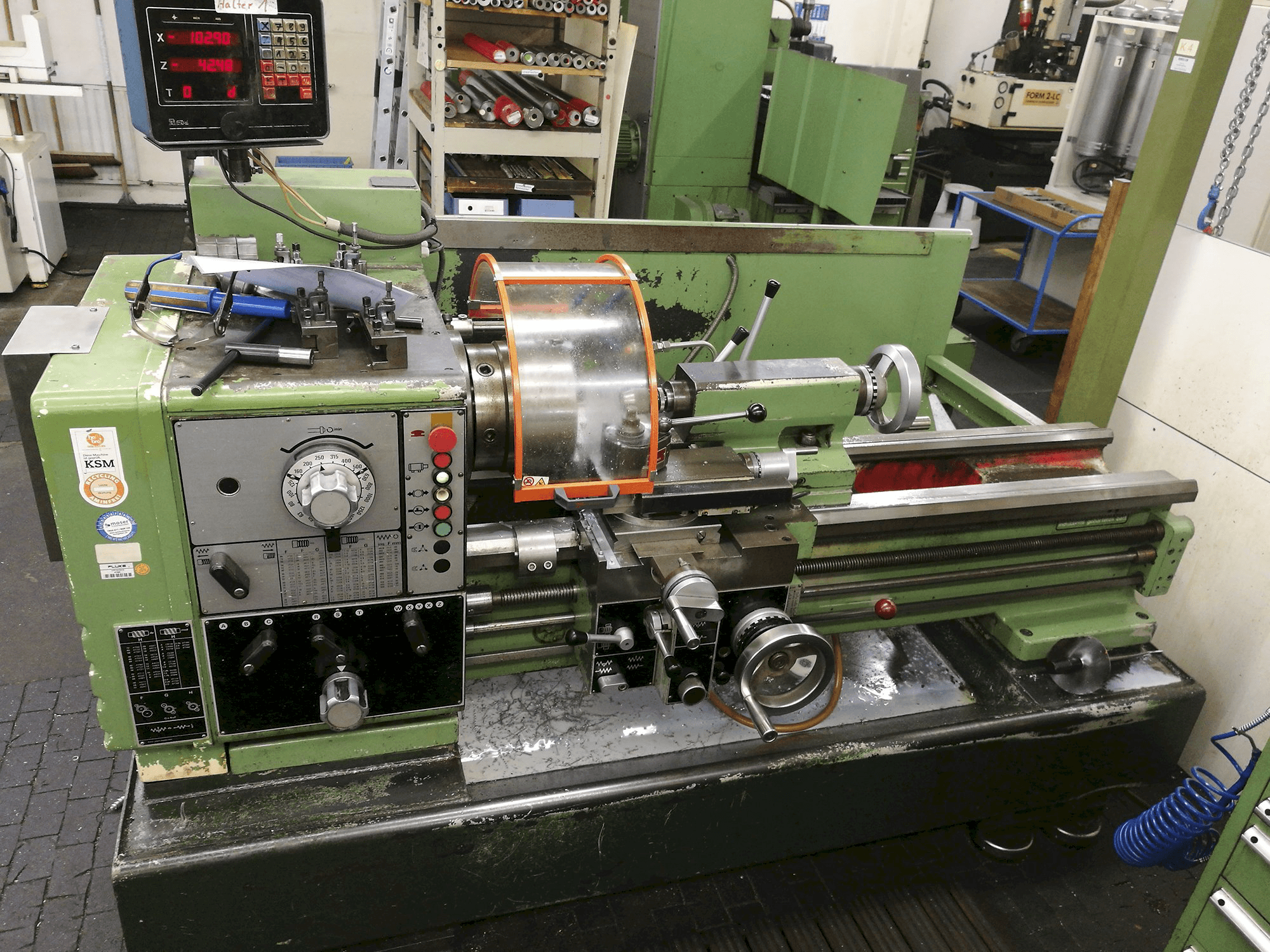 Harrison Mašinos vaizdasM400 iš priekio