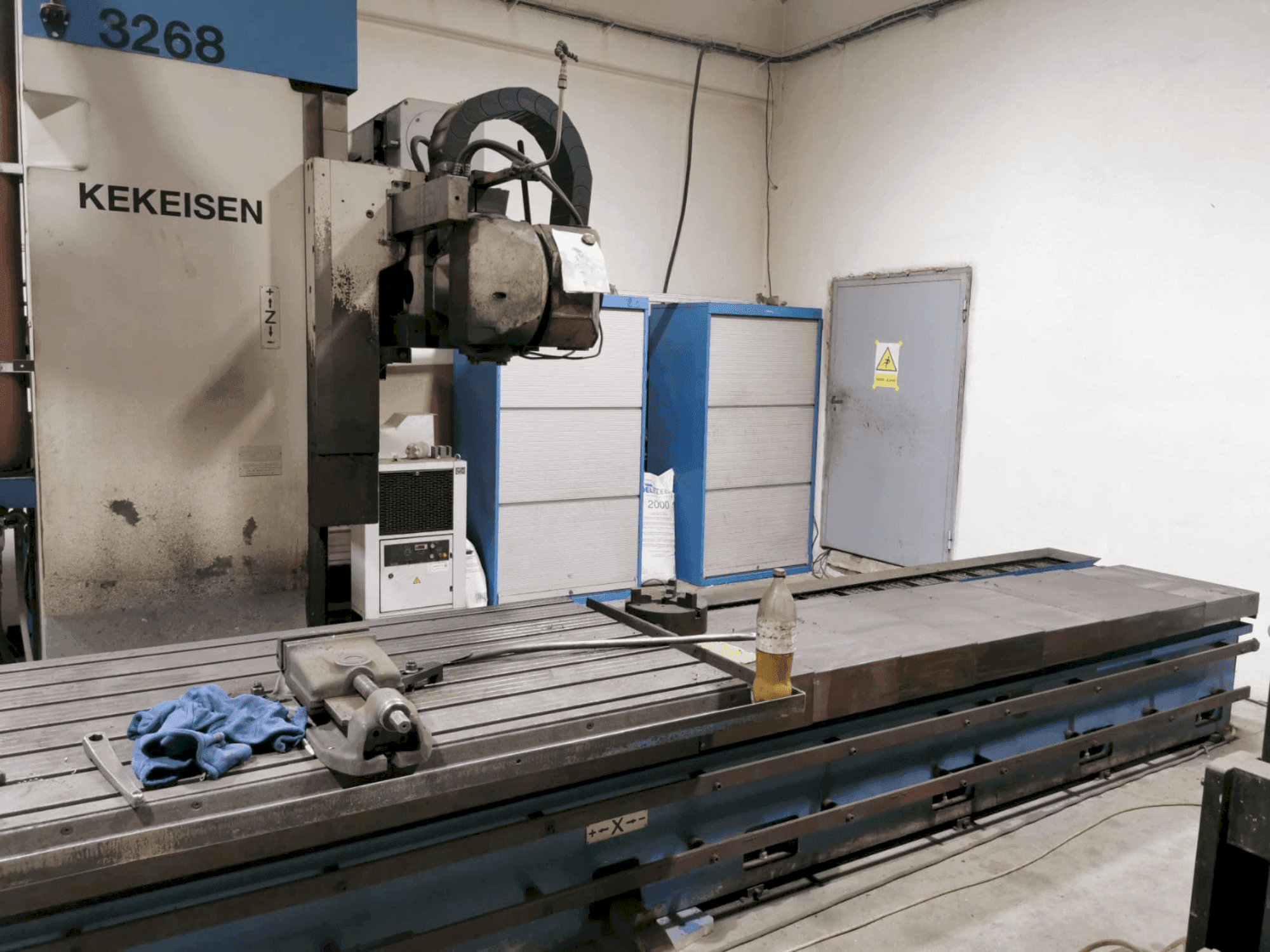 Kekeisen KEKEISEN UBF 2500 Mašinos vaizdas iš priekio