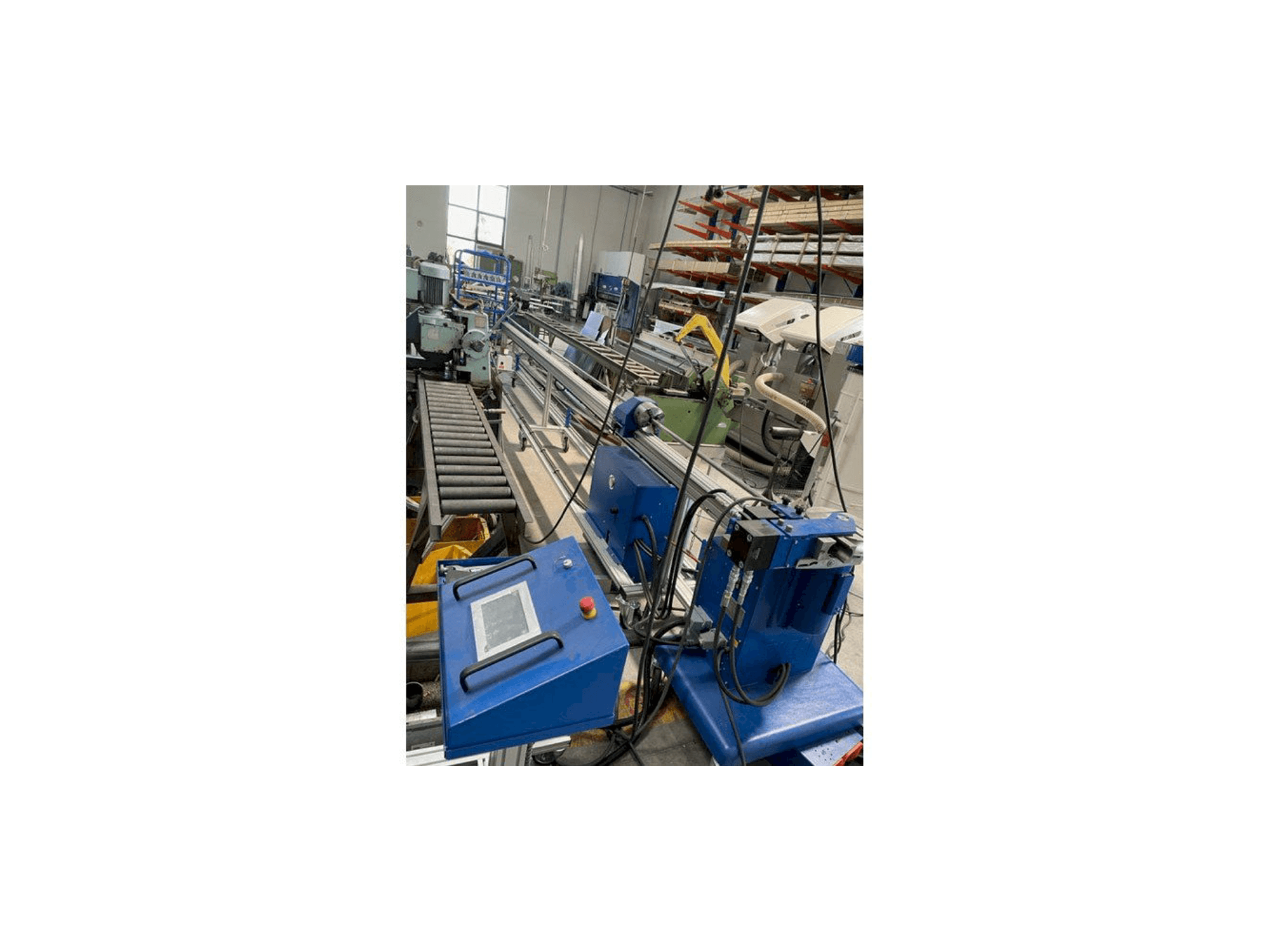 JUTEC 5060 Mašinos vaizdas iš priekio