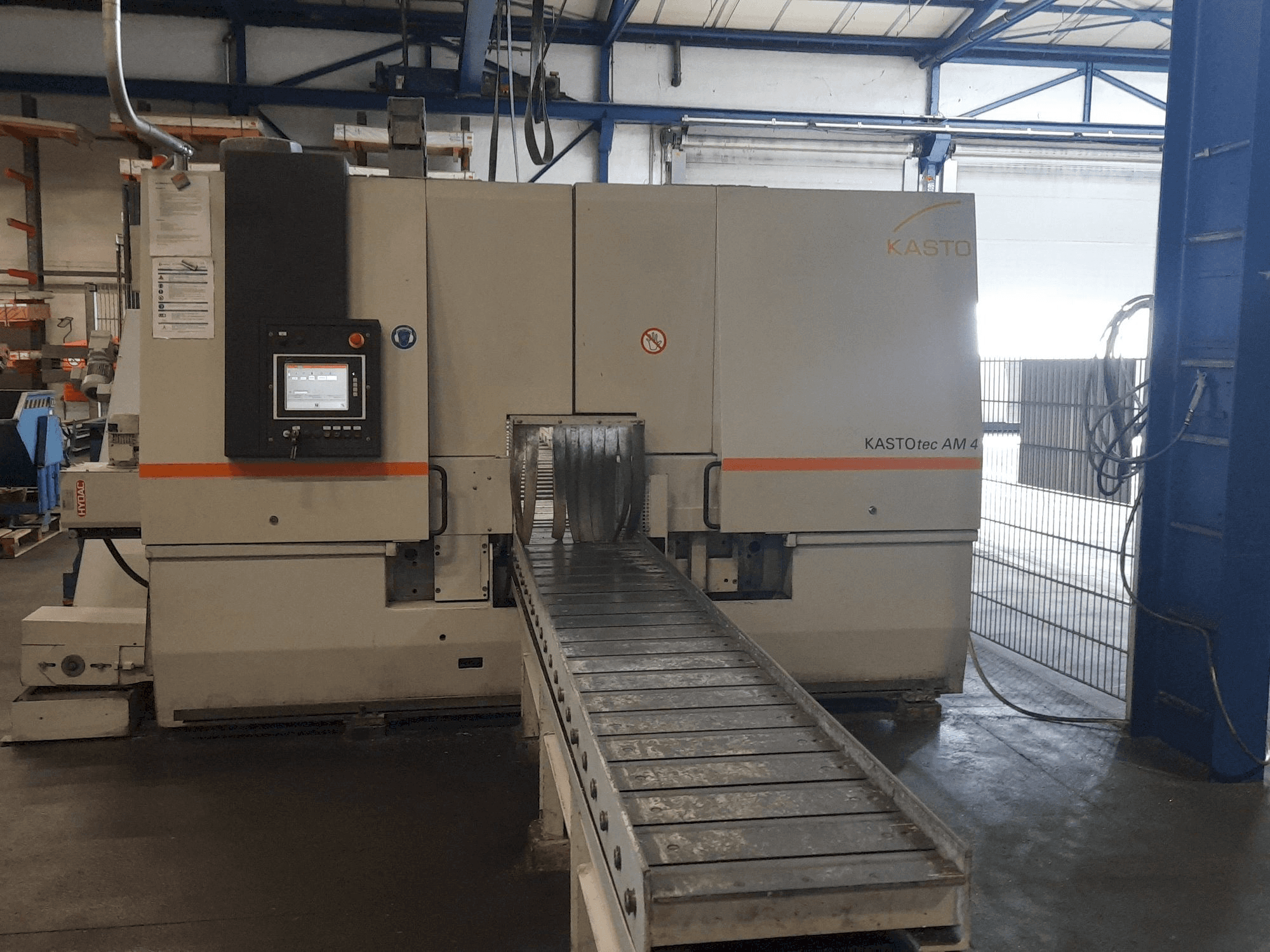 KASTO tec AM 4 Mašinos vaizdas iš priekio