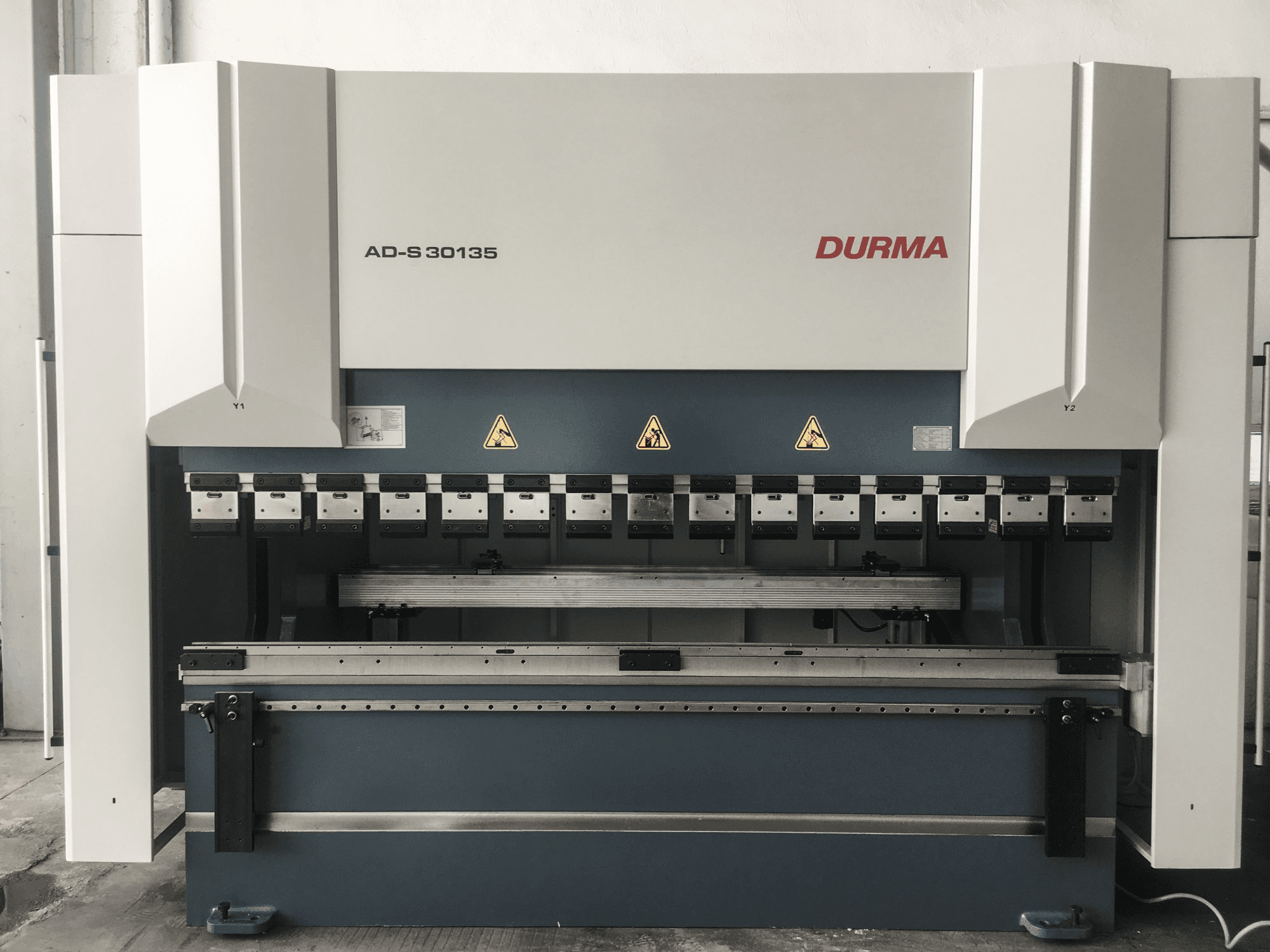 Durma AD-S 30135 Mašinos vaizdas iš priekio