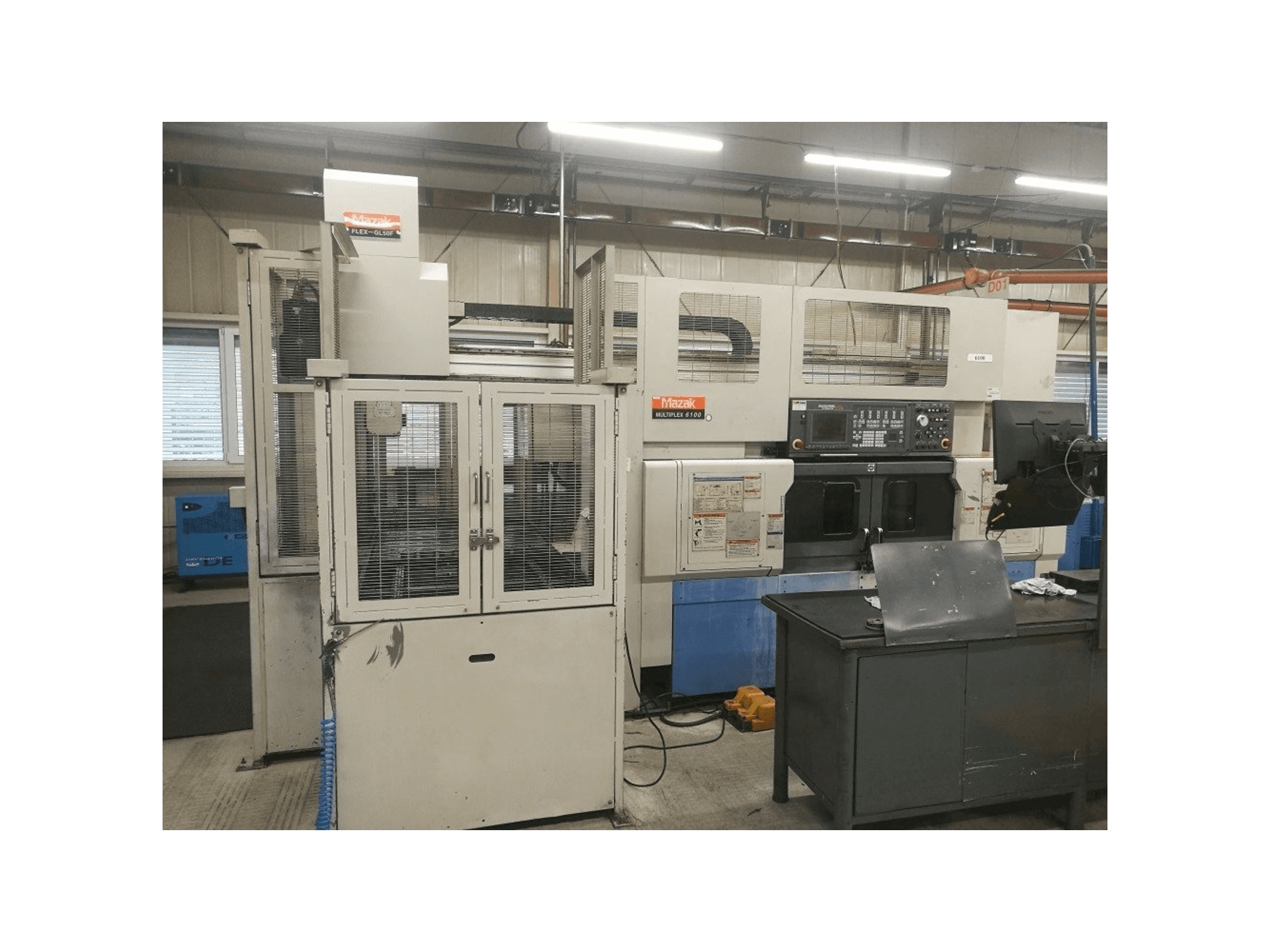 Mazak Multiplex 6100 + robot FLEX-GL50F Mašinos vaizdas iš priekio