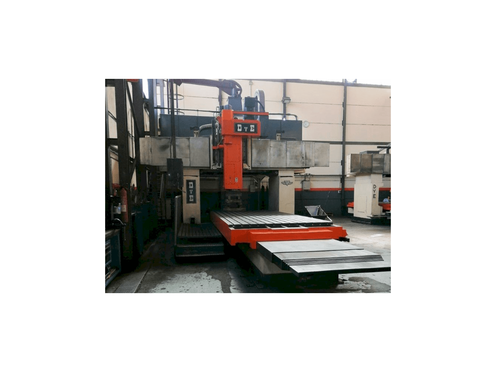 DYE FPF-2-C-NC Mašinos vaizdas iš priekio