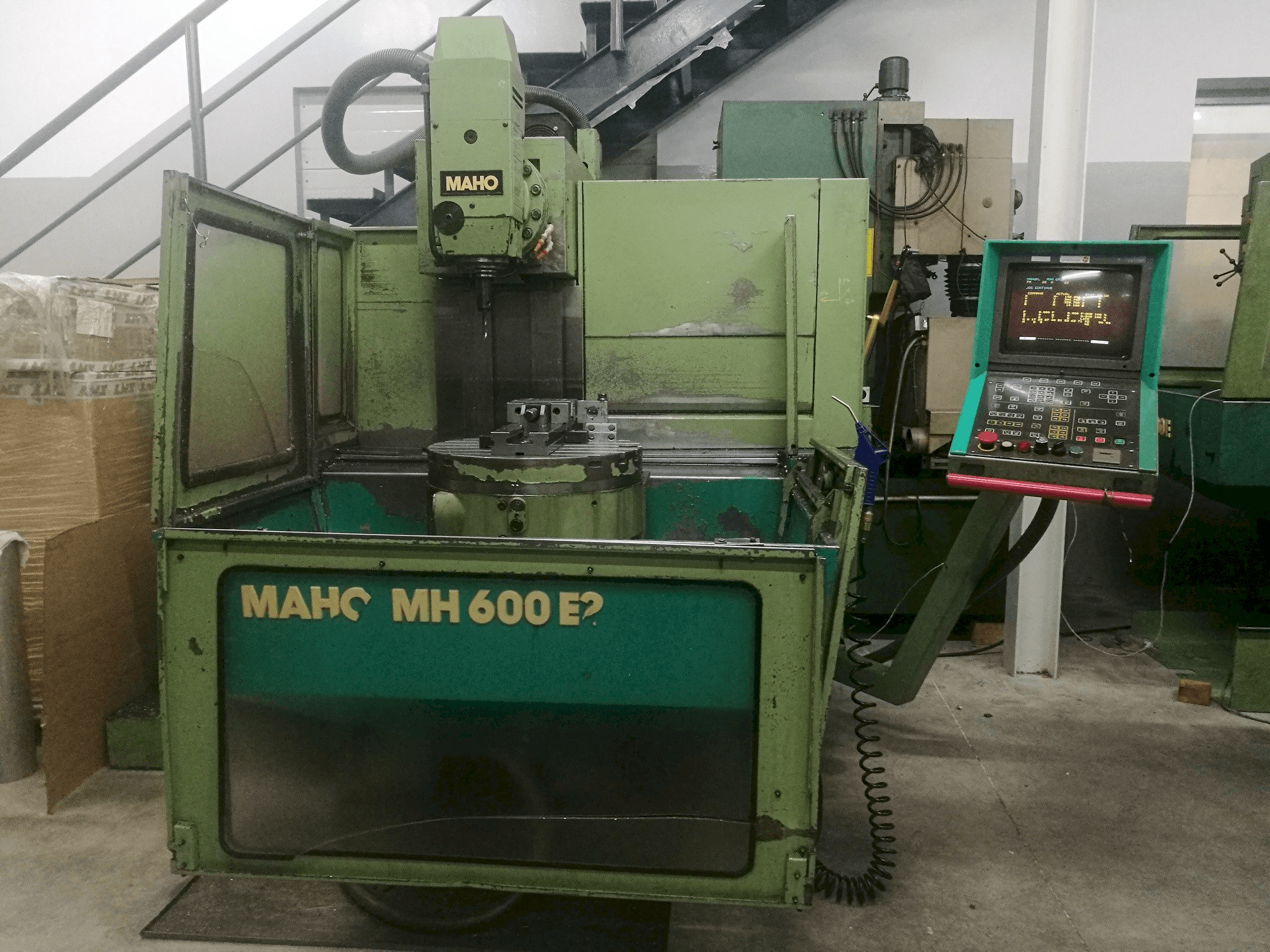 Maho MH 600 E2 Mašinos vaizdas iš priekio