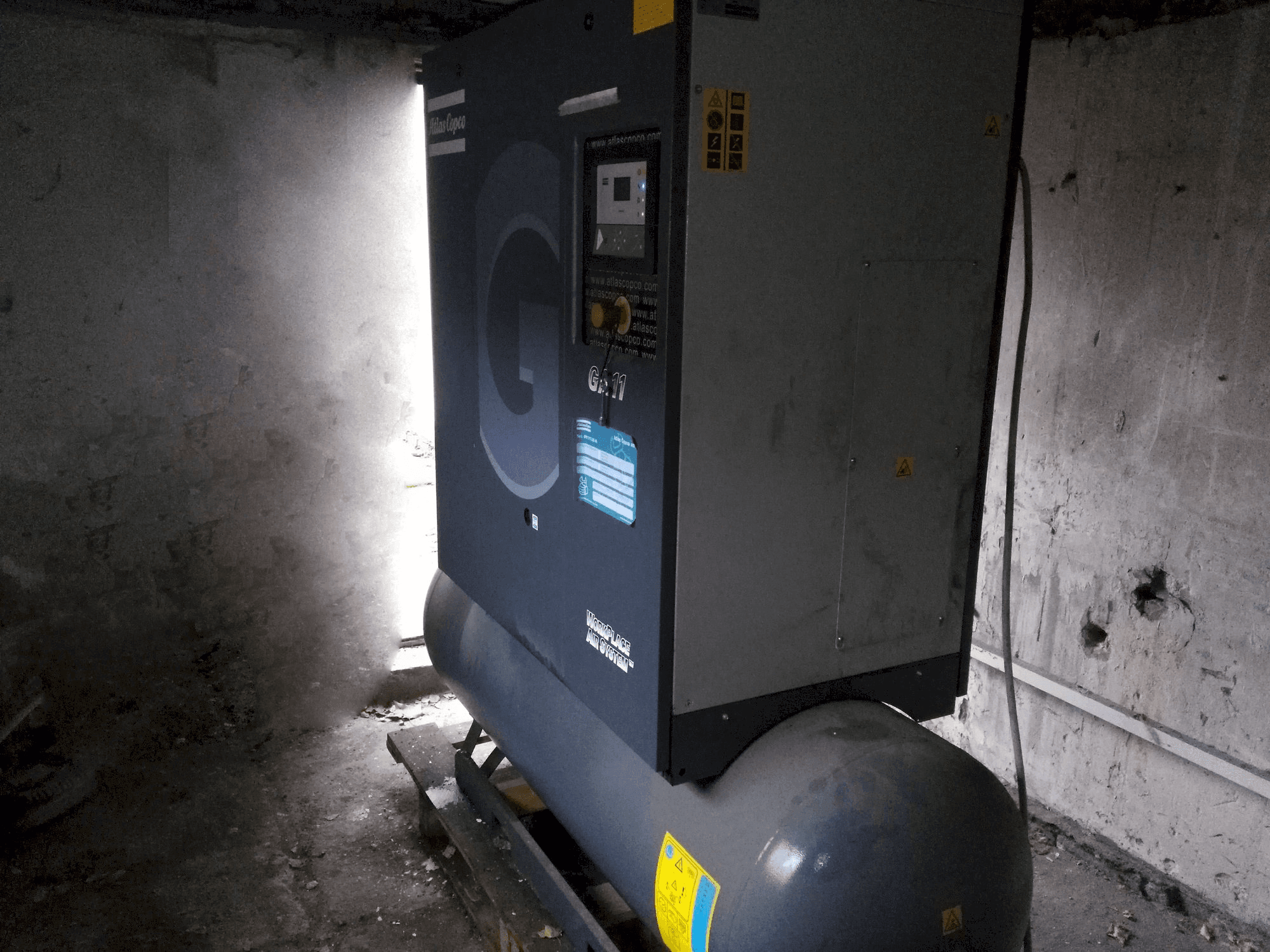 Atlas Copco GA11P Mašinos vaizdas iš priekio