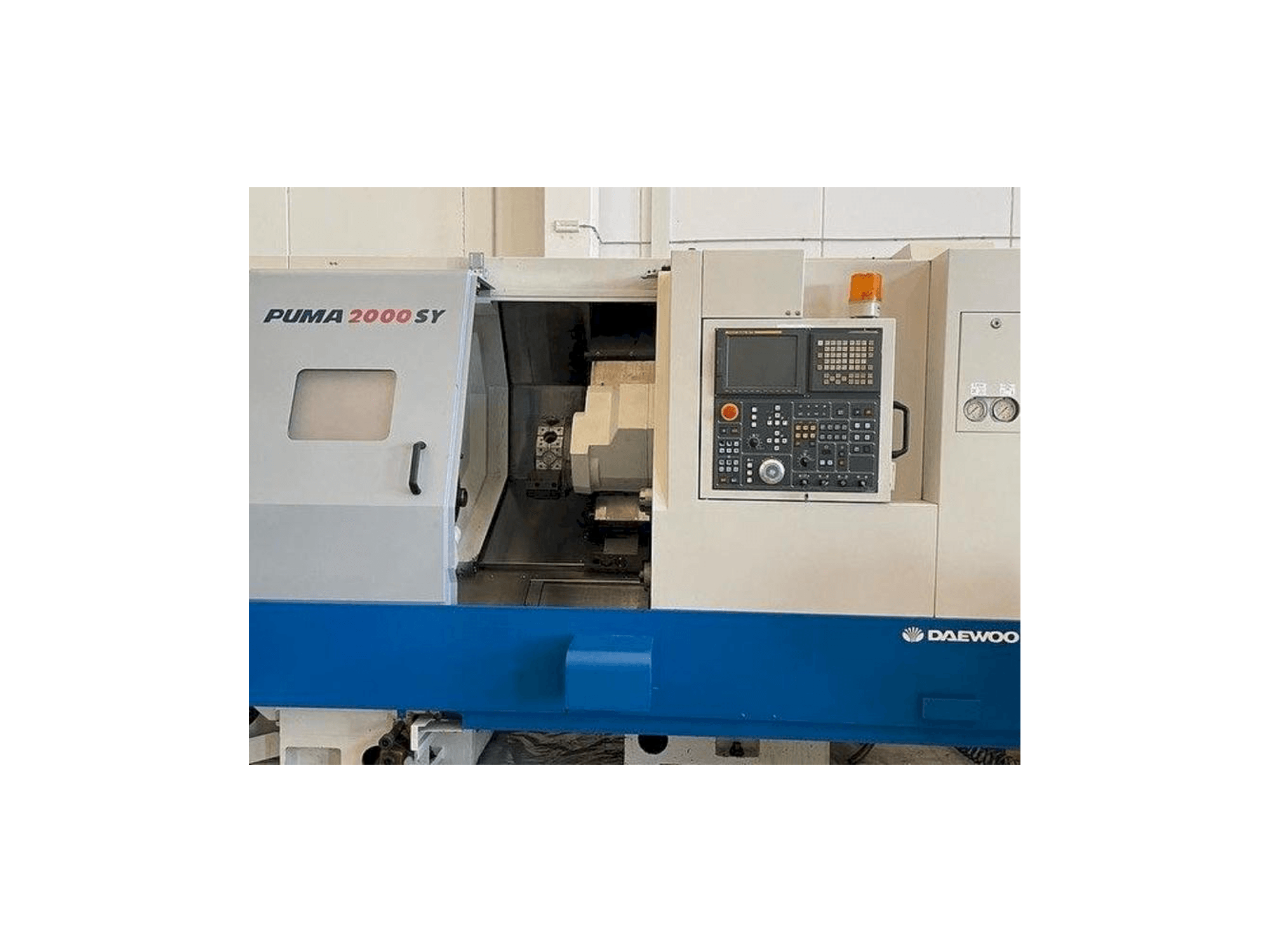 Doosan Puma 2000SY Mašinos vaizdas iš priekio