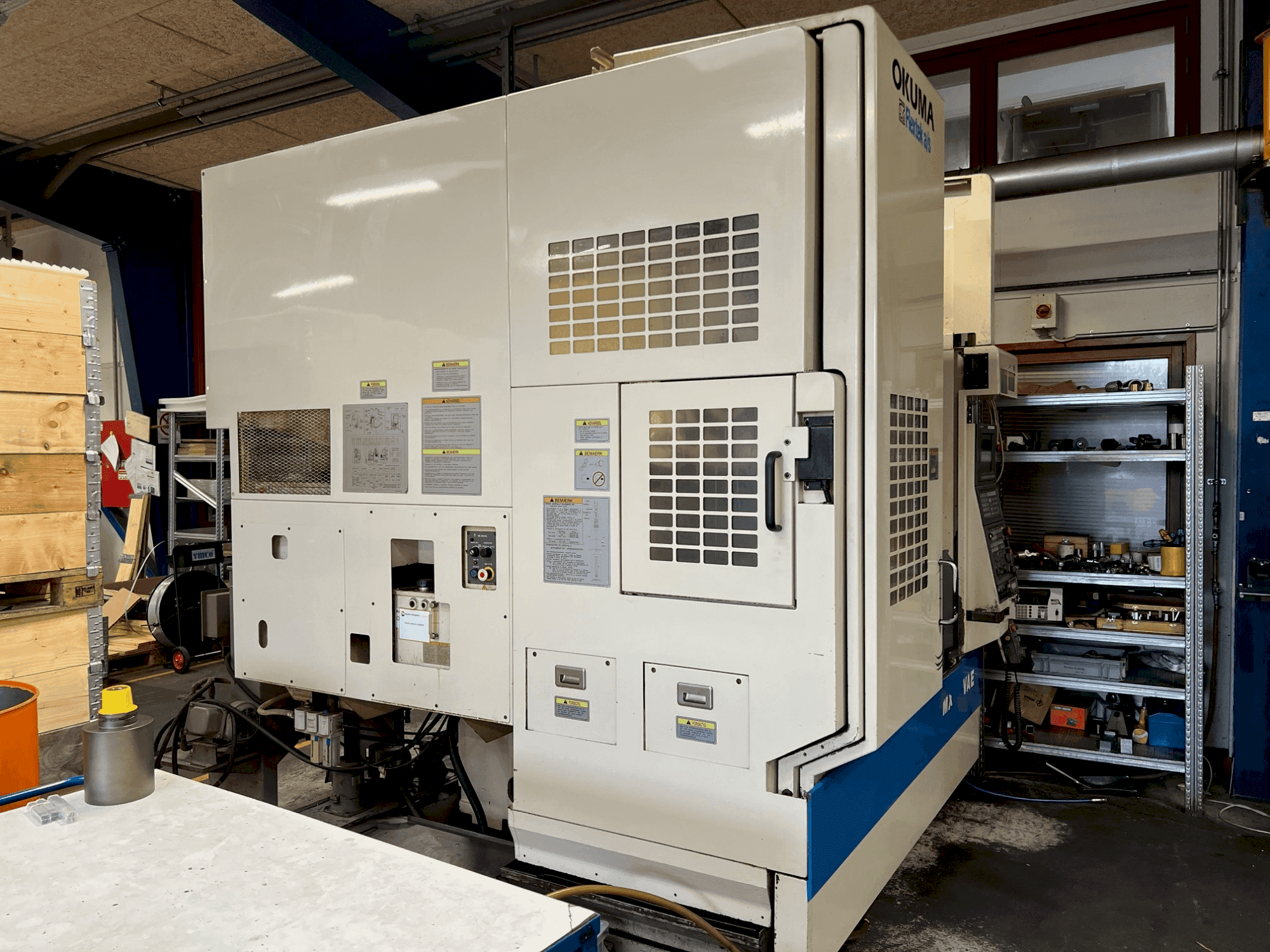 Okuma MX-45 VAE Mašinos vaizdas iš priekio