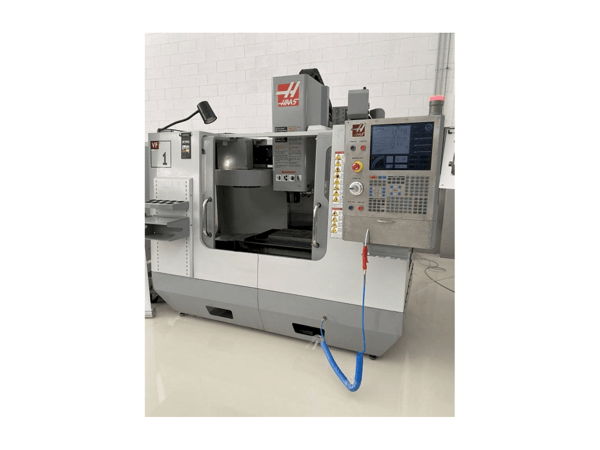 HAAS VF-1 Mašinos vaizdas iš priekio