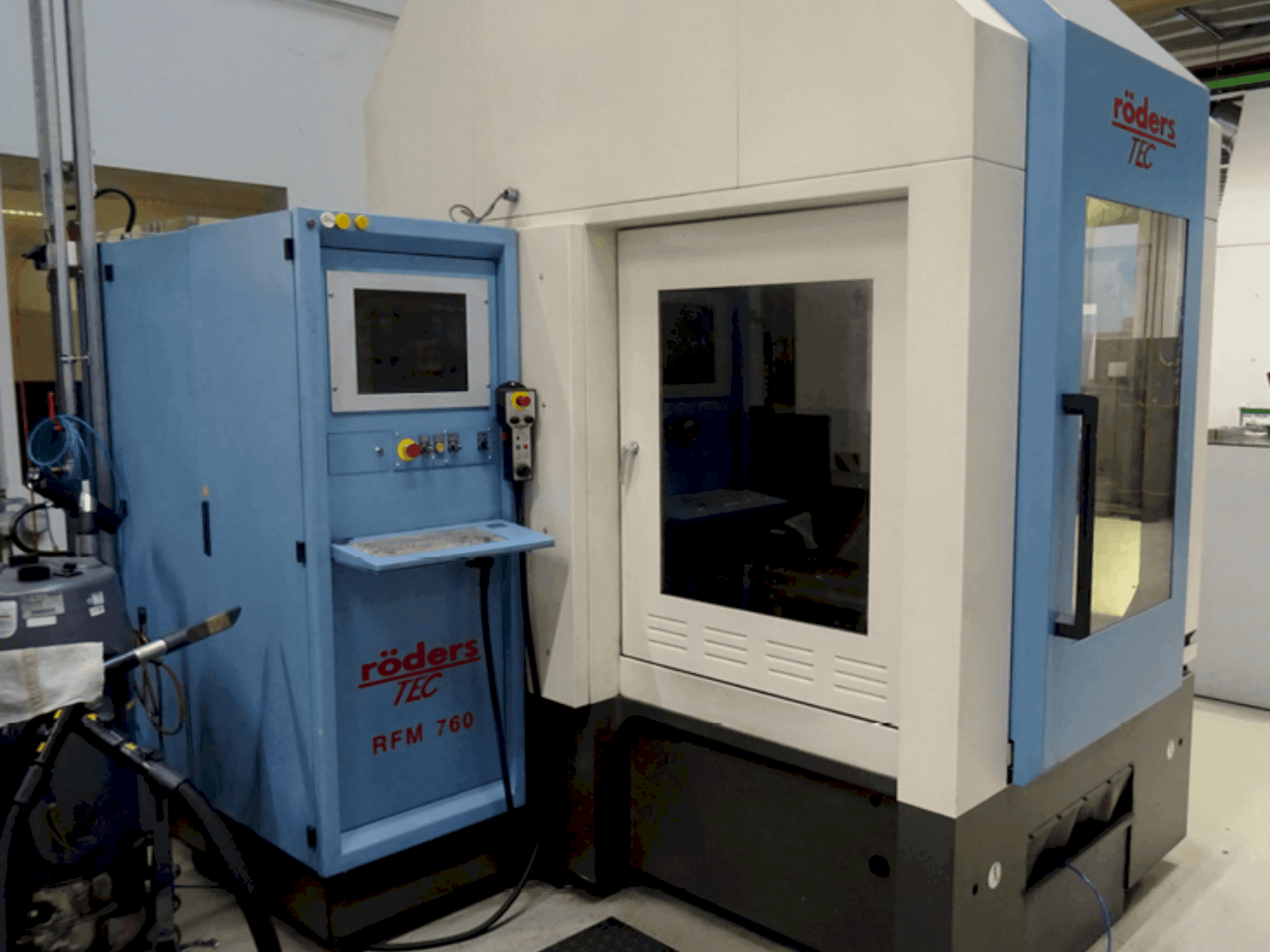 Roders RFM 760 Mašinos vaizdas iš priekio