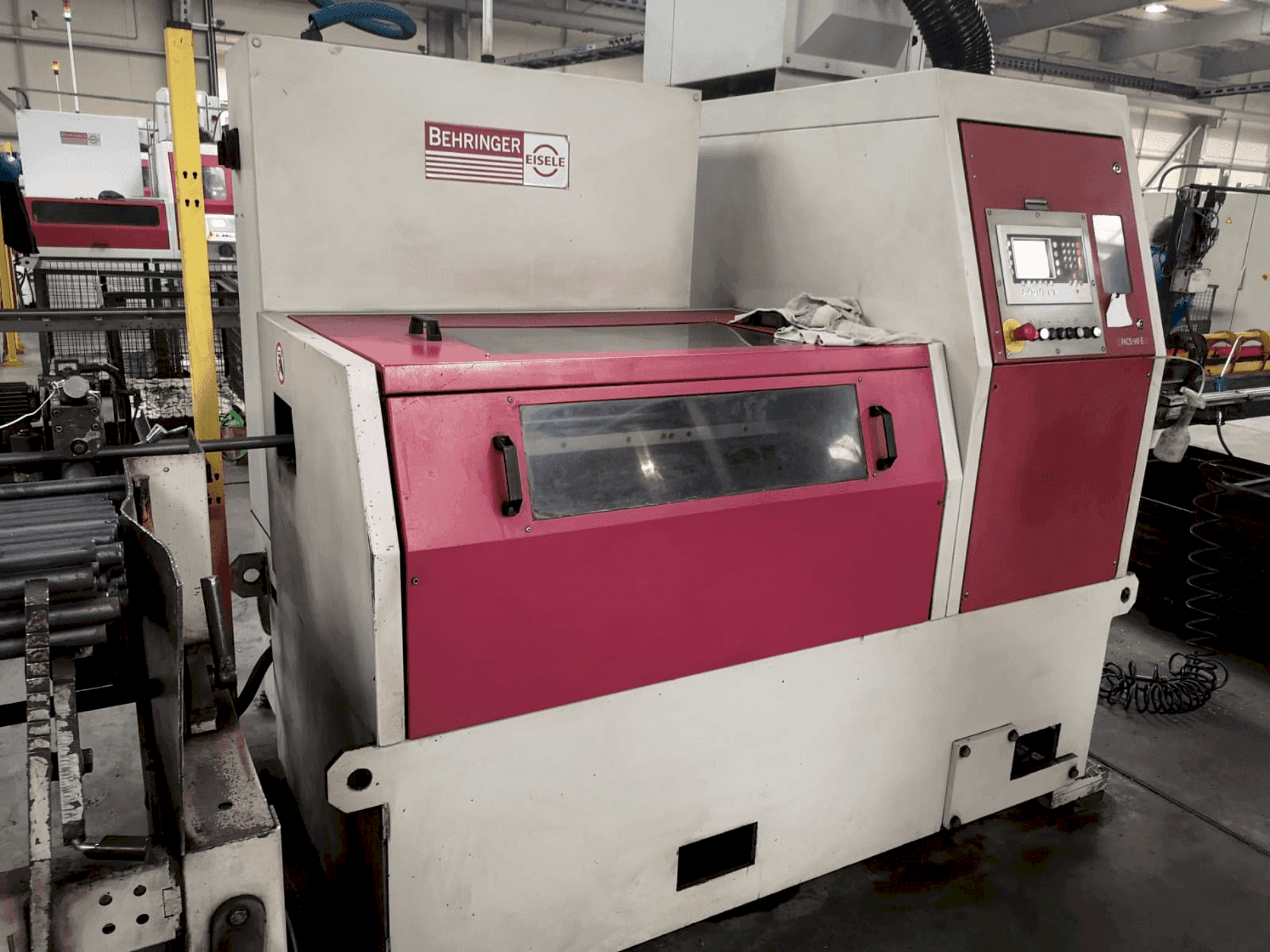 Behringer EISELE HCS-90E Mašinos vaizdas iš priekio