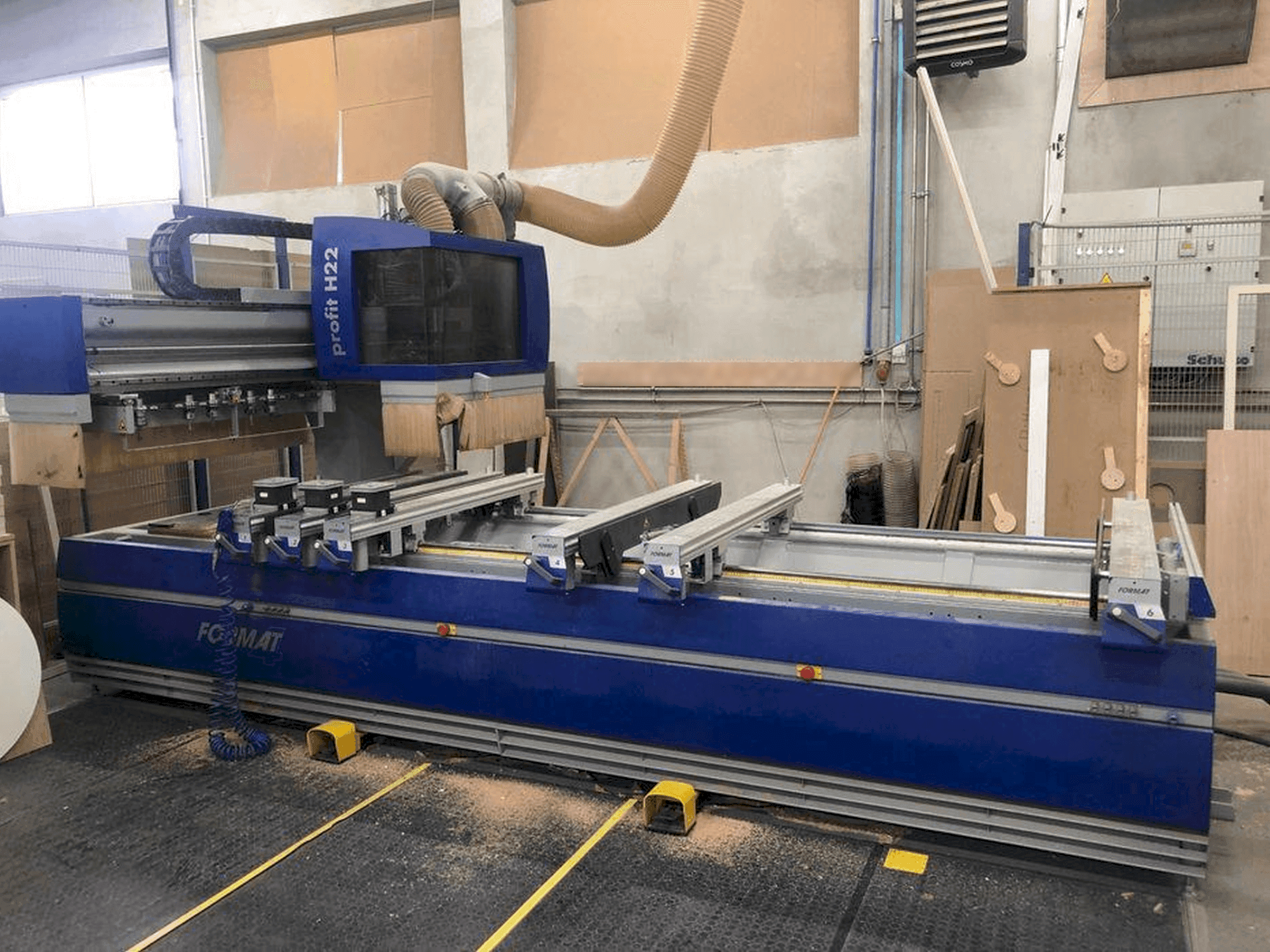 FORMAT4 Profit H22 Mašinos vaizdas iš priekio