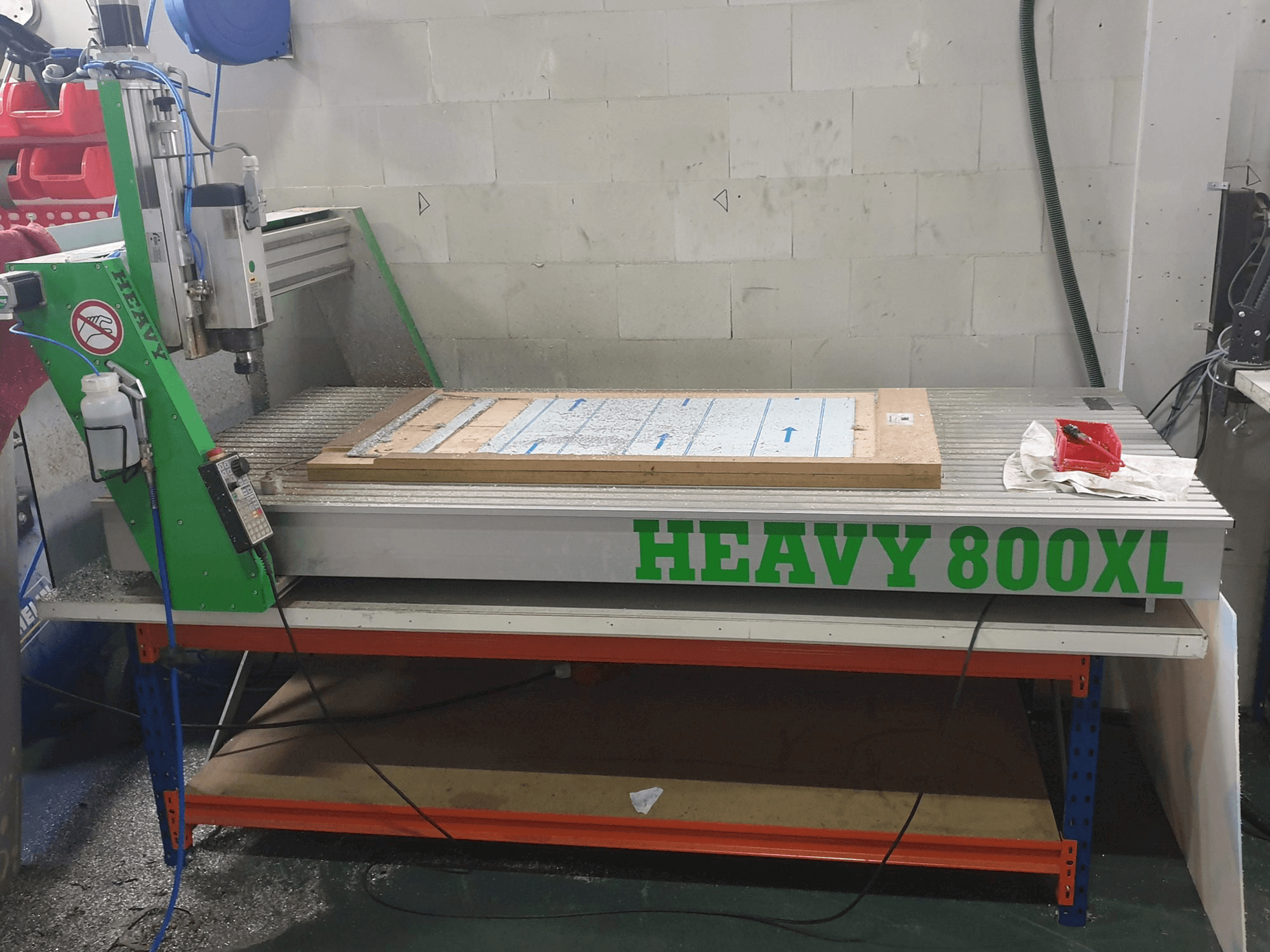 EAS Mašinos vaizdasHEAVY 800 XL iš priekio