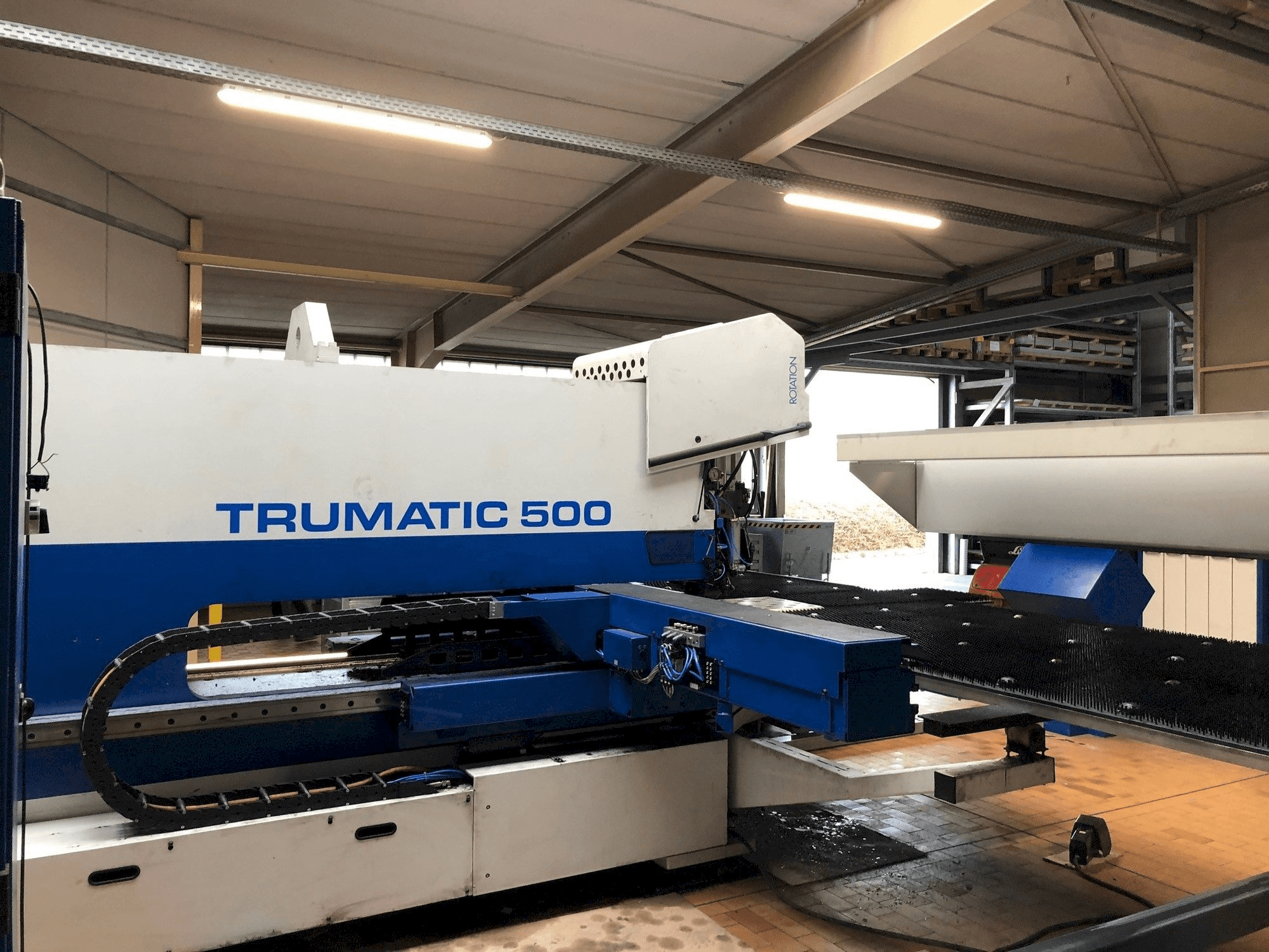 Trumpf Trumatic 500 Mašinos vaizdas iš priekio