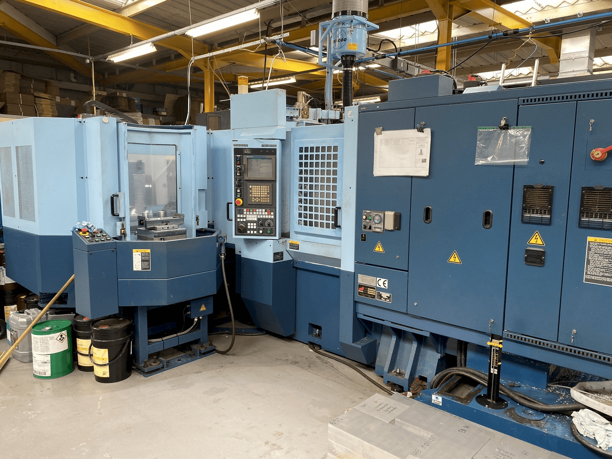 Matsuura H-Plus 300 Mašinos vaizdas iš priekio