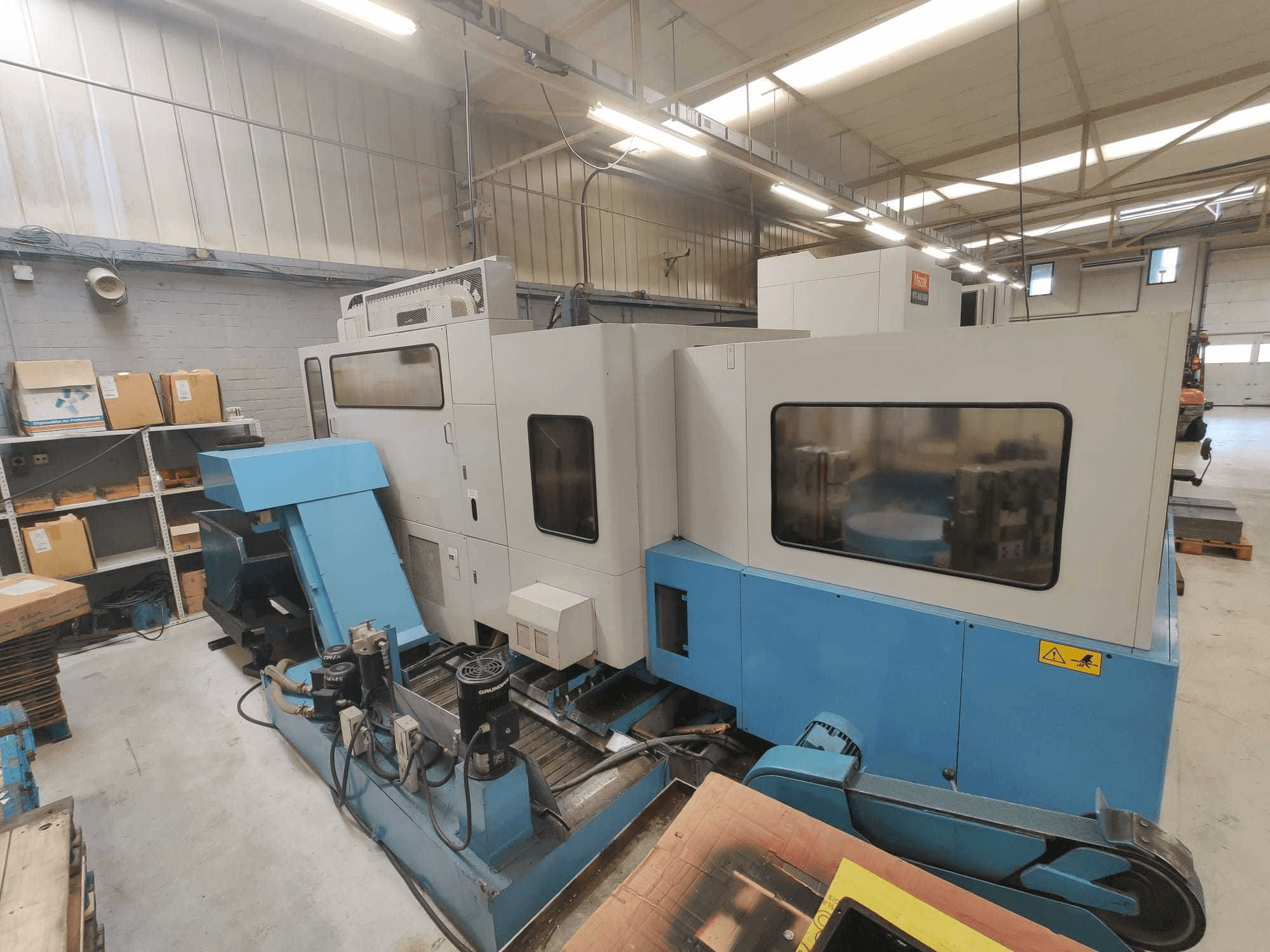 Mazak H400 Mašinos vaizdas iš priekio