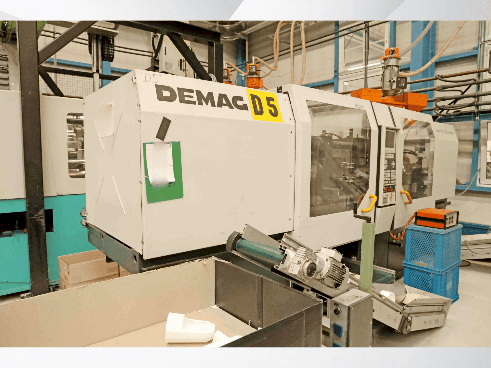 DEMAG Ergotech 110-430 NC 4 compact Mašinos vaizdas iš priekio