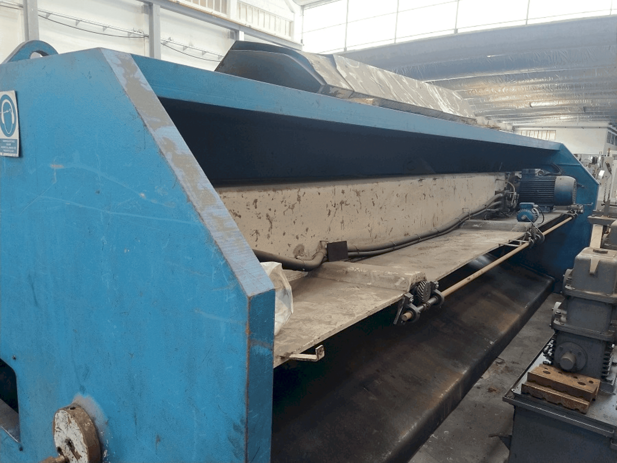 JORDI CH 6100 - 10 Mašinos vaizdas iš priekio