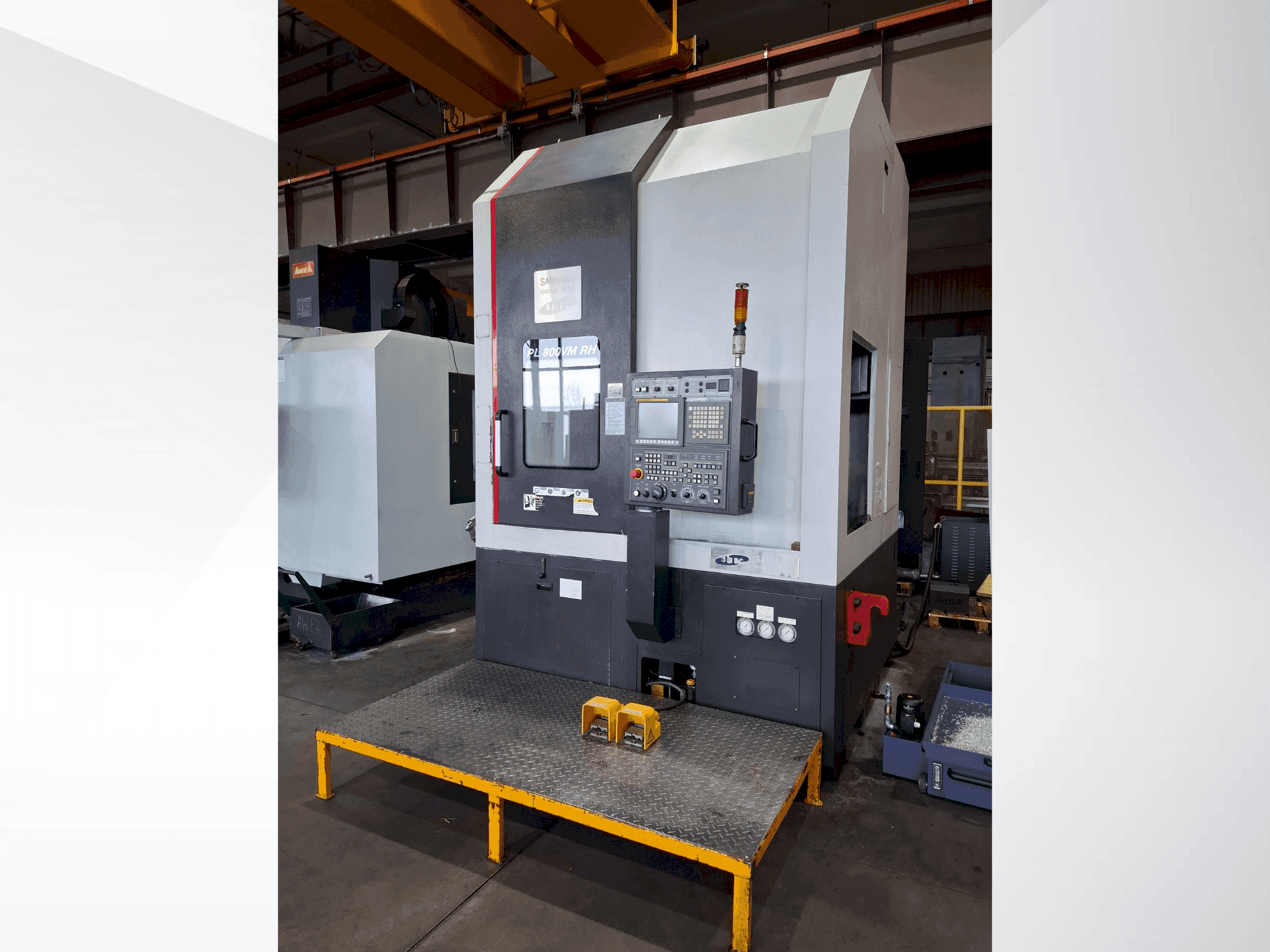 SMEC PL 800VM RH Mašinos vaizdas iš priekio