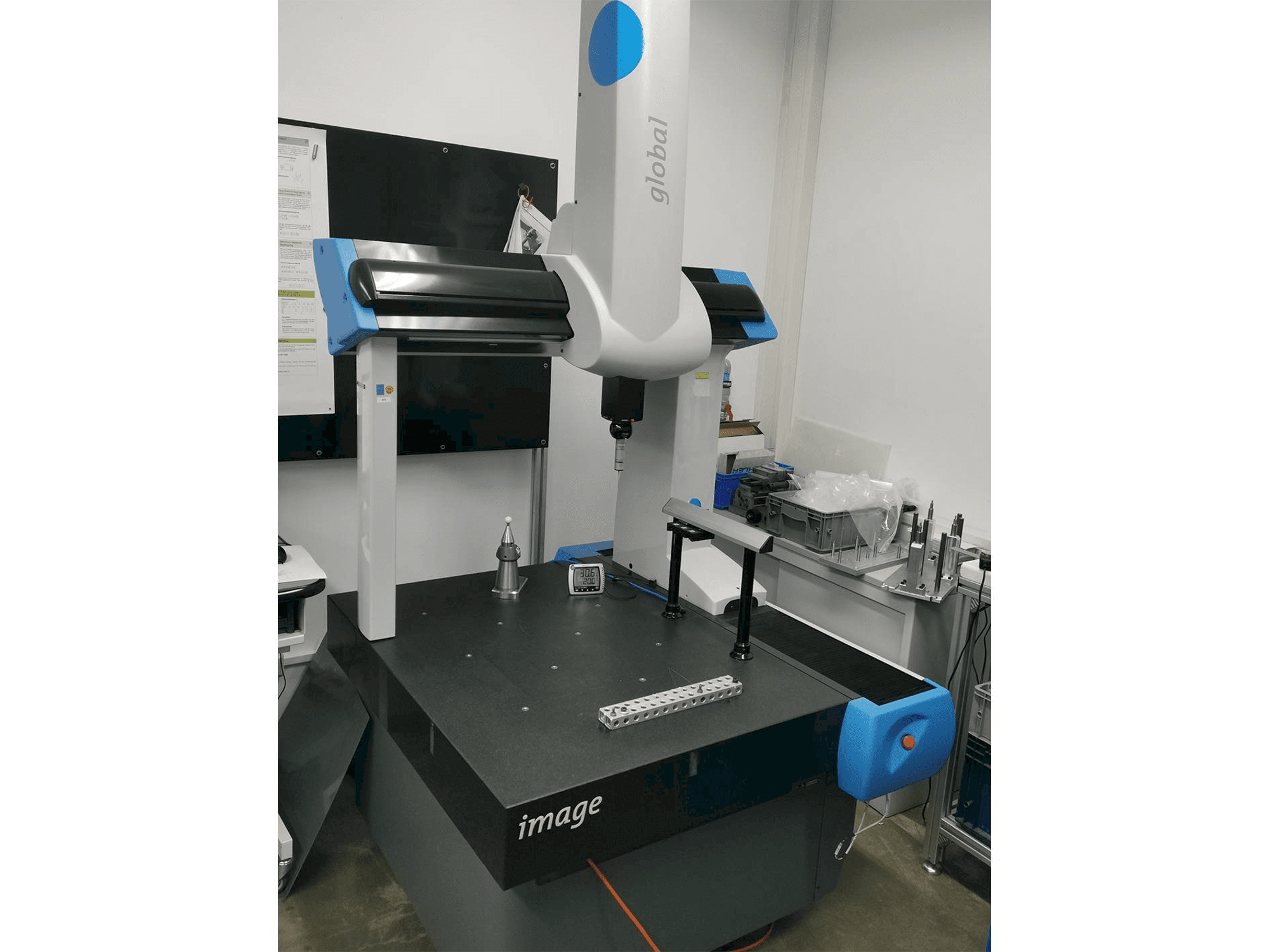 DEA GLOBAL I/070505 Mašinos vaizdas iš priekio