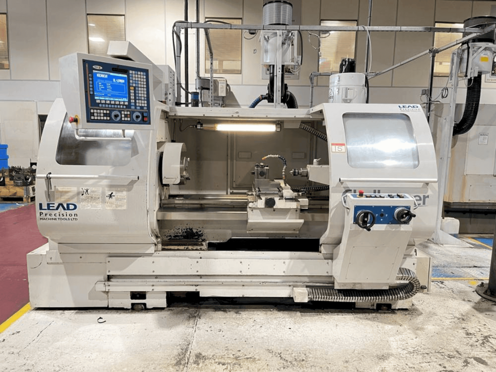 MICROCUT Challenger BNC-1840 Mašinos vaizdas iš priekio
