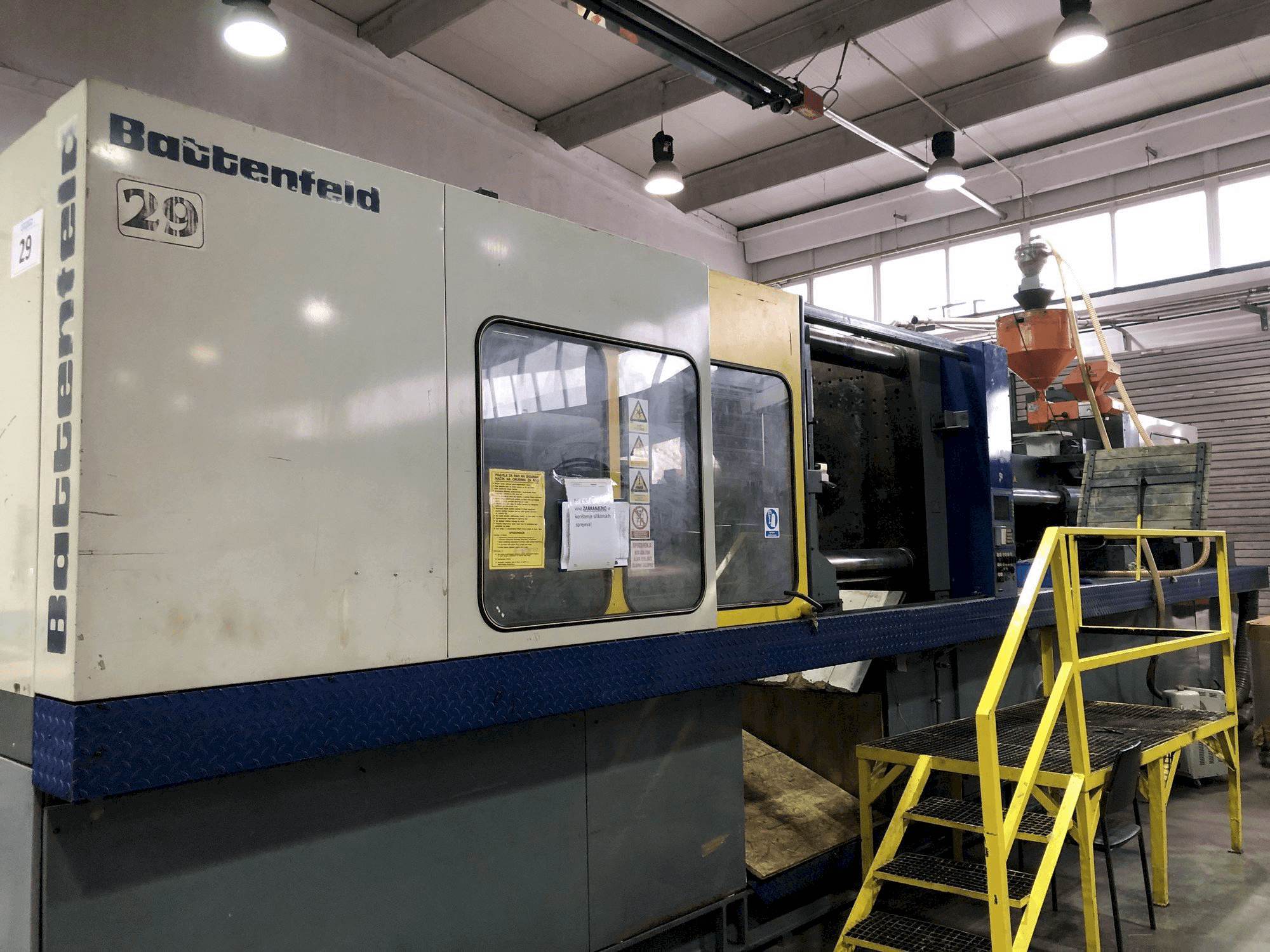 Battenfeld BA-T 6500/6300 Mašinos vaizdas iš priekio