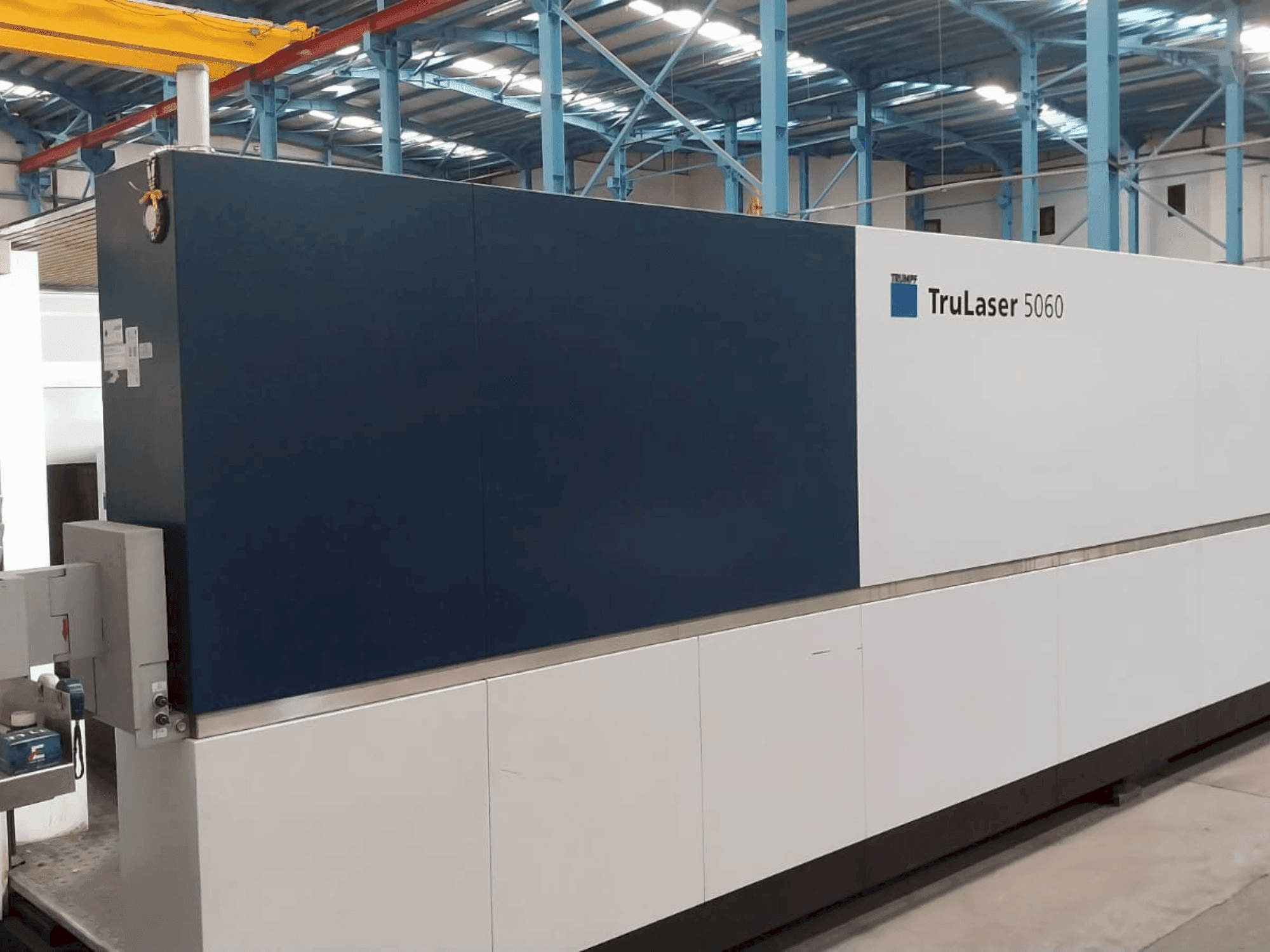 TRUMPF TruLaser 5060 Fiber 10 kW Mašinos vaizdas iš priekio