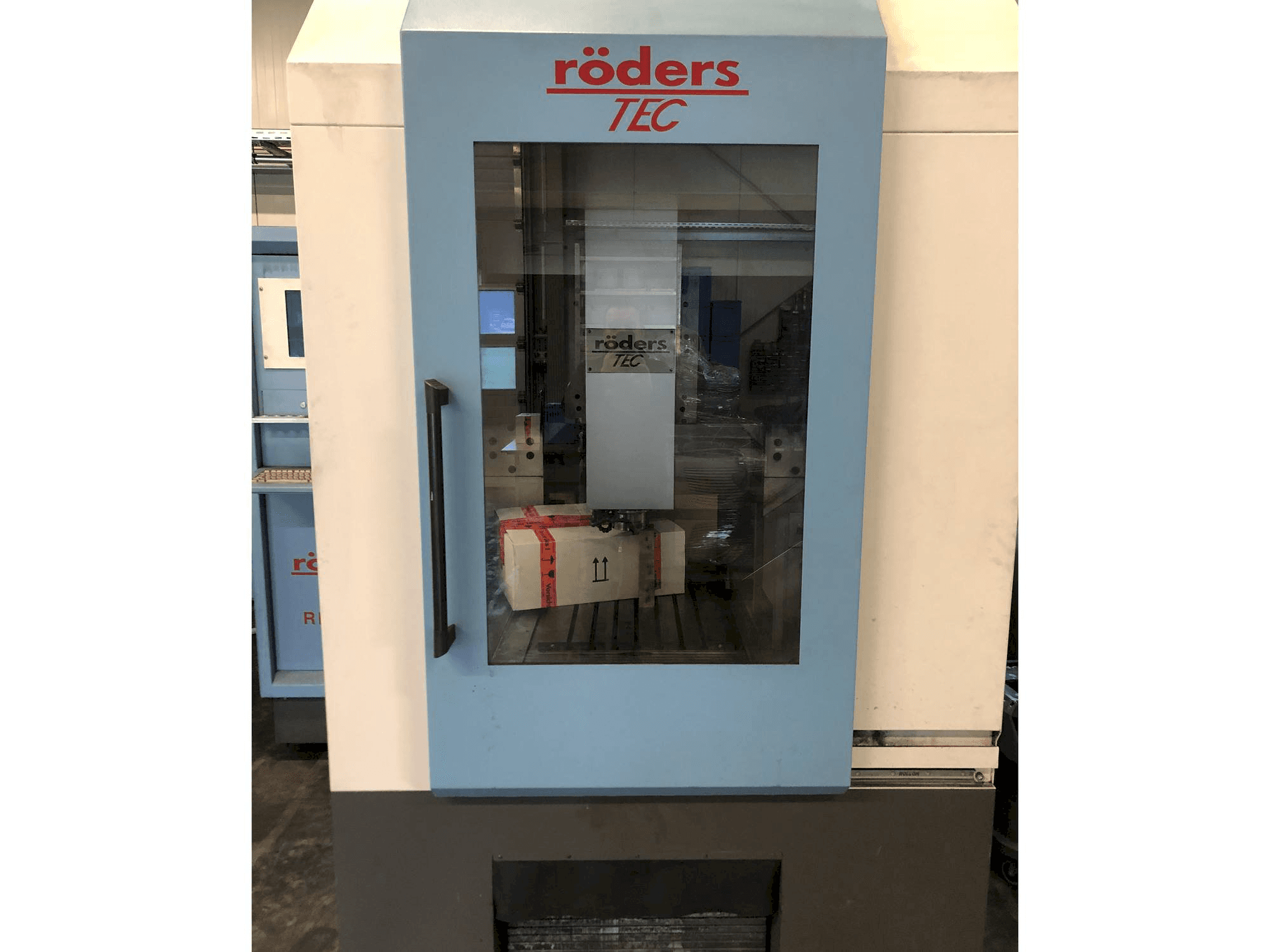 RÖDERS 600 RFM-2 Mašinos vaizdas iš priekio