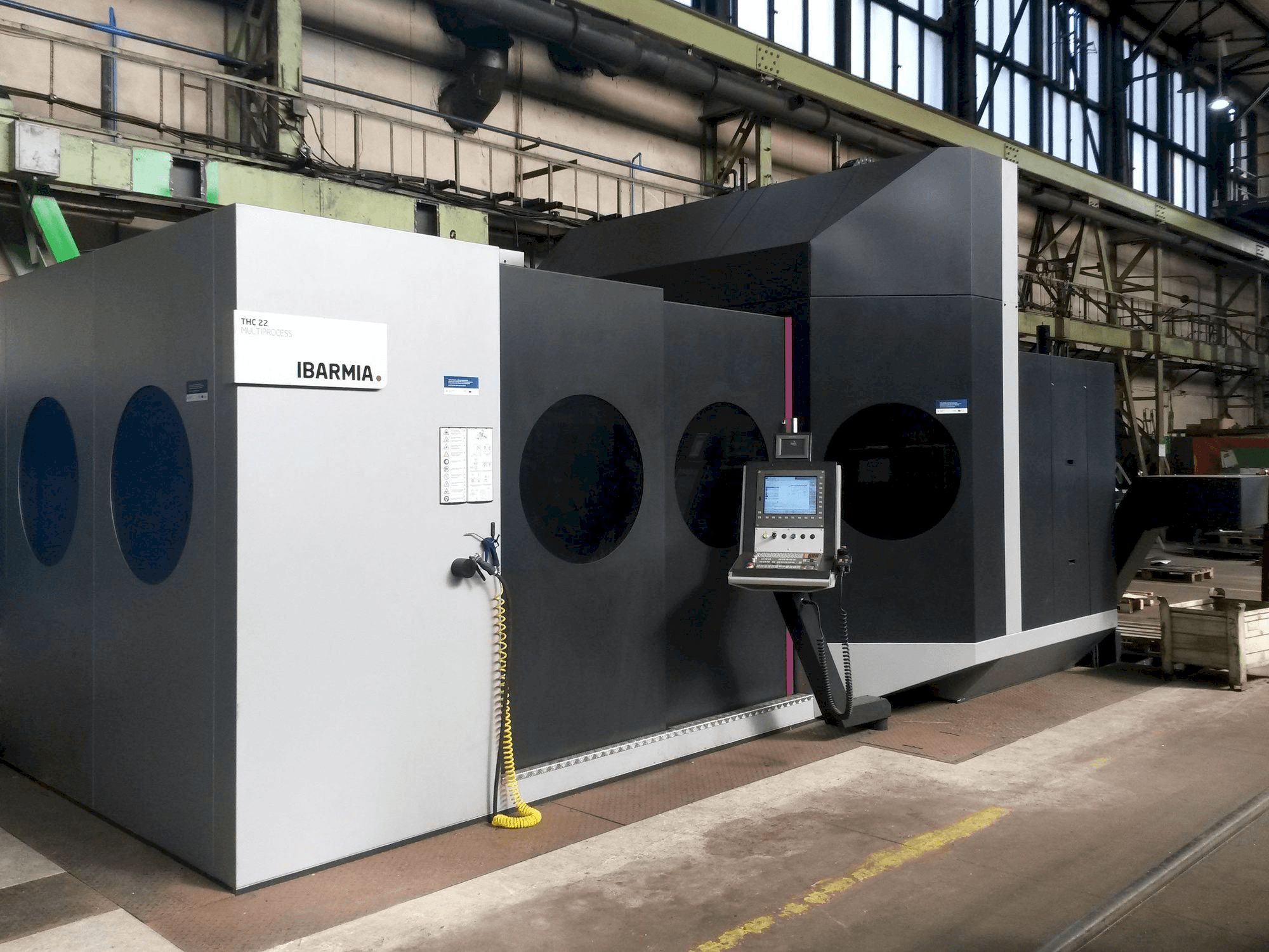 IBARMIA THC 22 MULTIPROCESS Mašinos vaizdas iš priekio