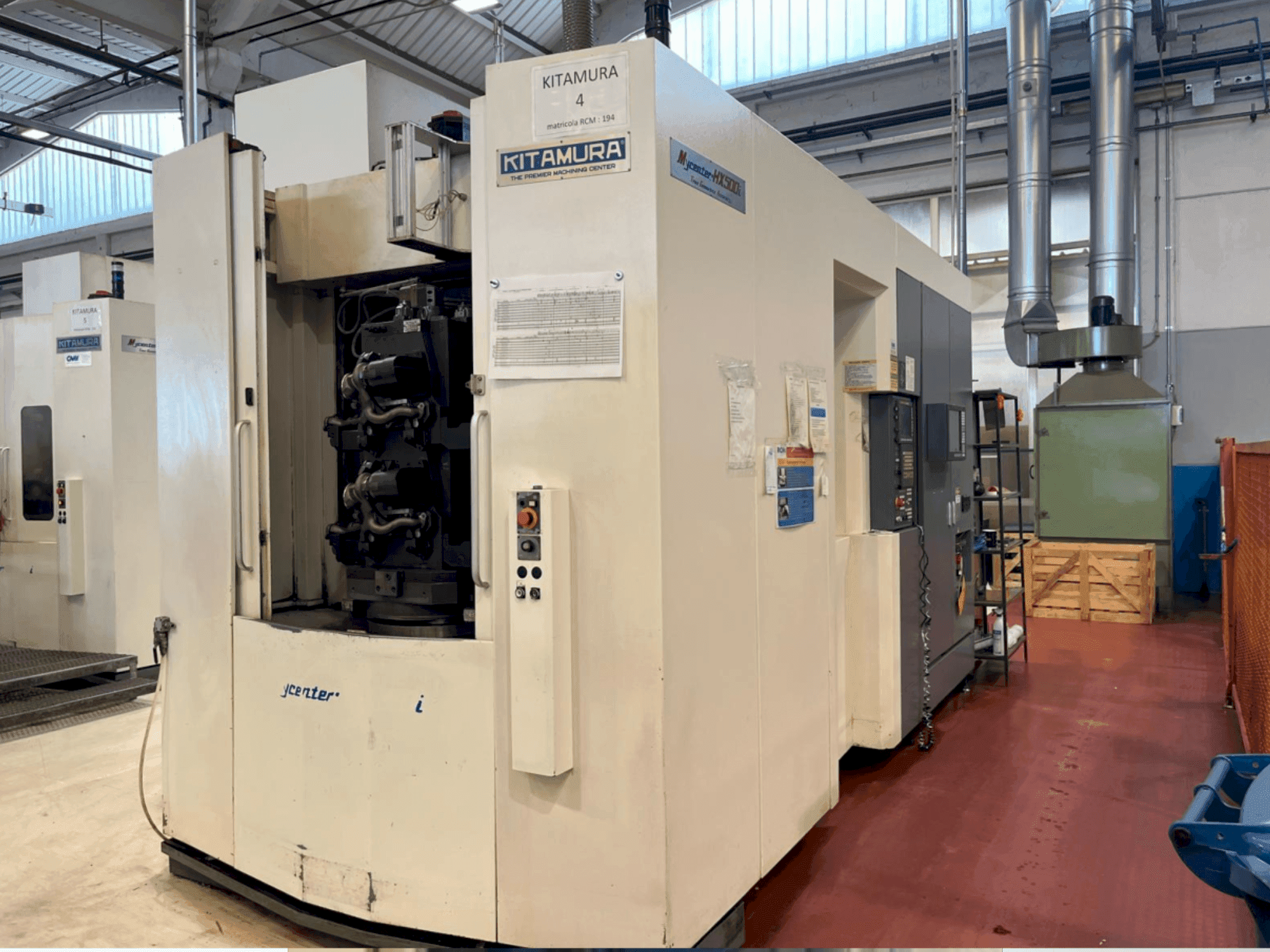 Kitamura Mycenter-HX500iTGA Mašinos vaizdas iš priekio