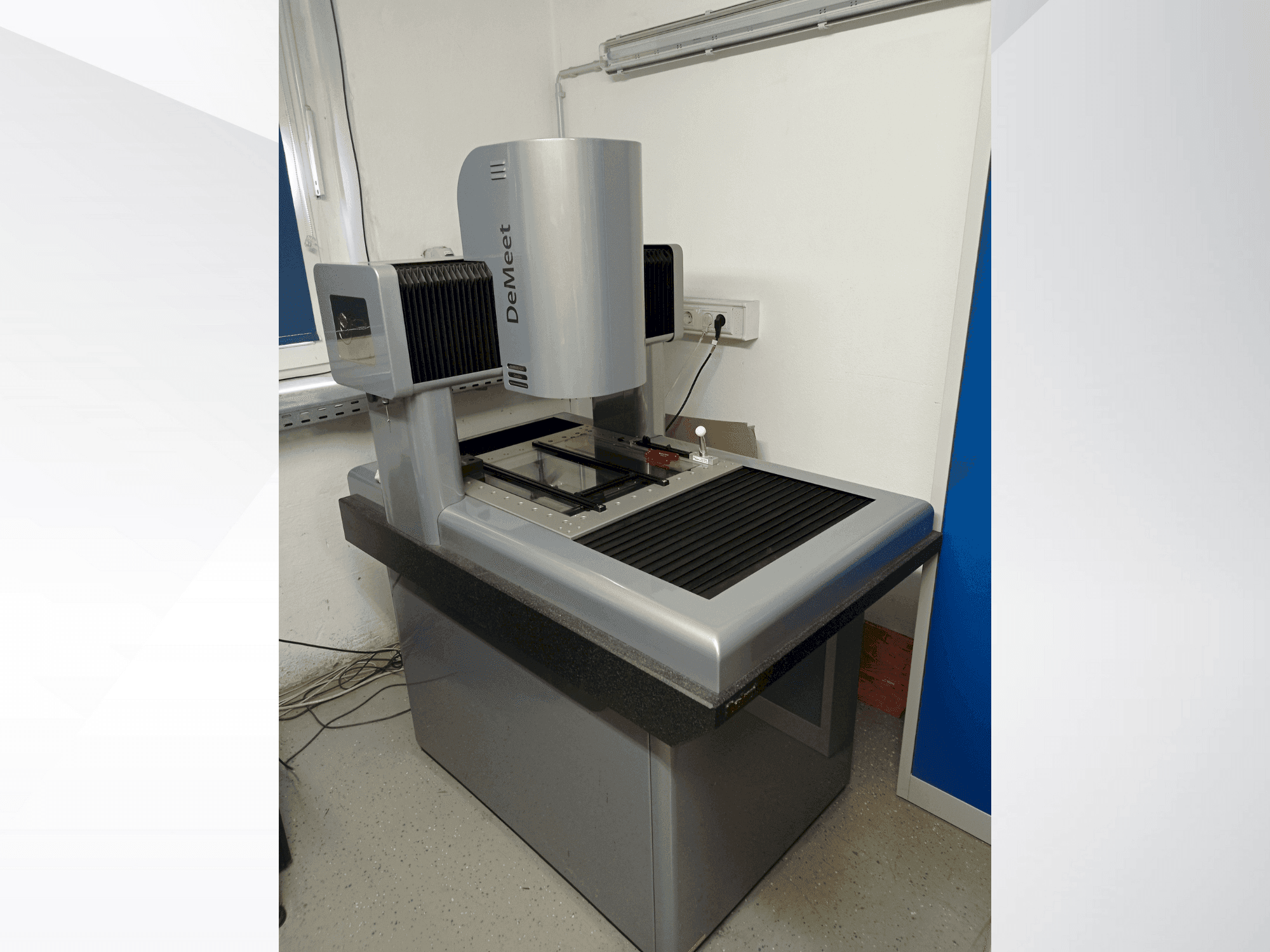 SCHUT DeMeet 404 Mašinos vaizdas iš priekio