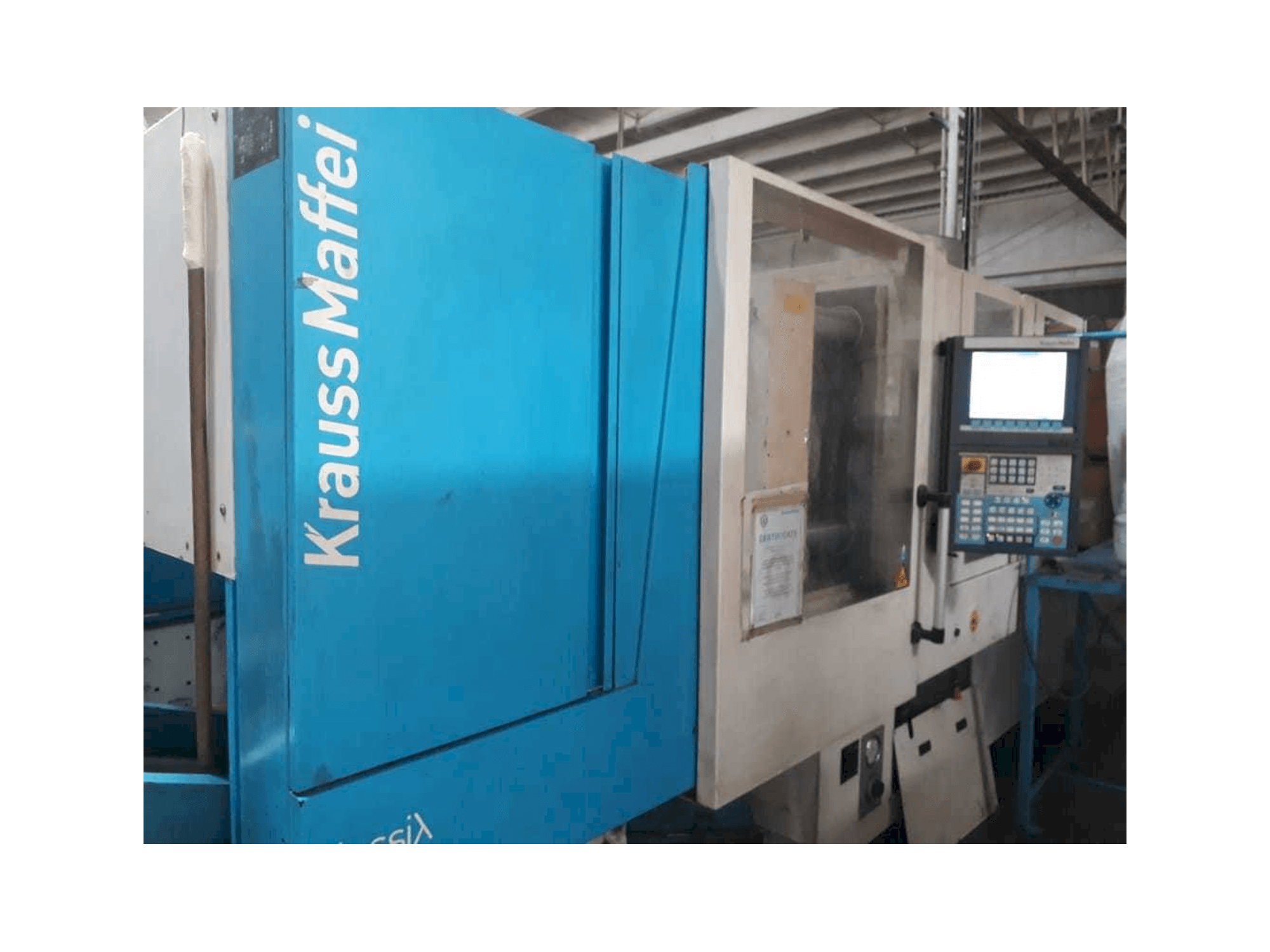 Krauss Maffei 160/750 CX Mašinos vaizdas iš priekio