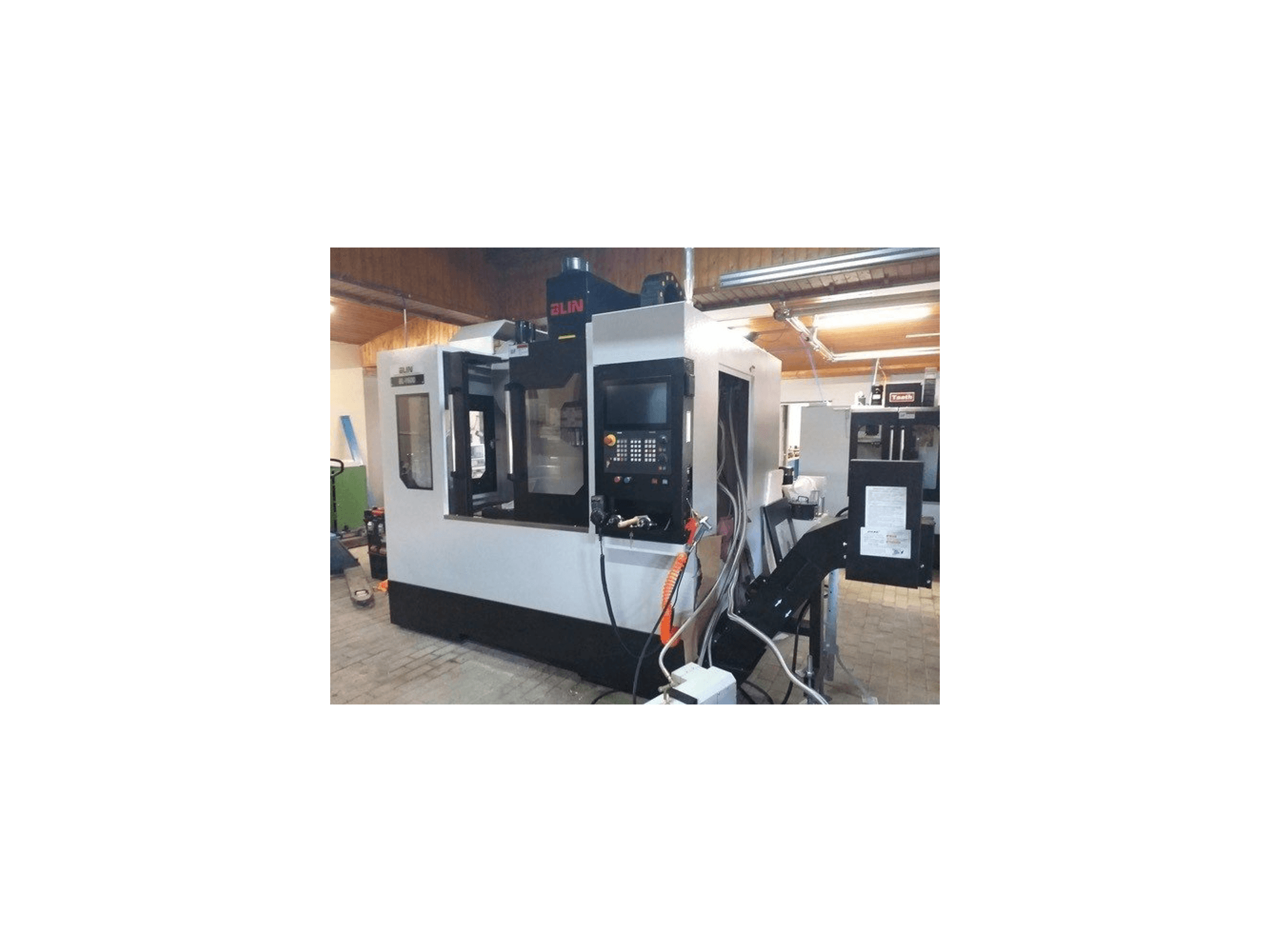 TAATH BL-Y855 Mašinos vaizdas iš priekio