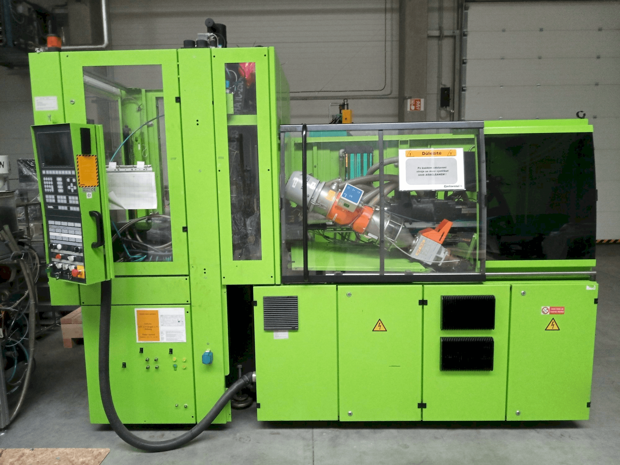 Engel Insert 200H-50 Mašinos vaizdas iš priekio