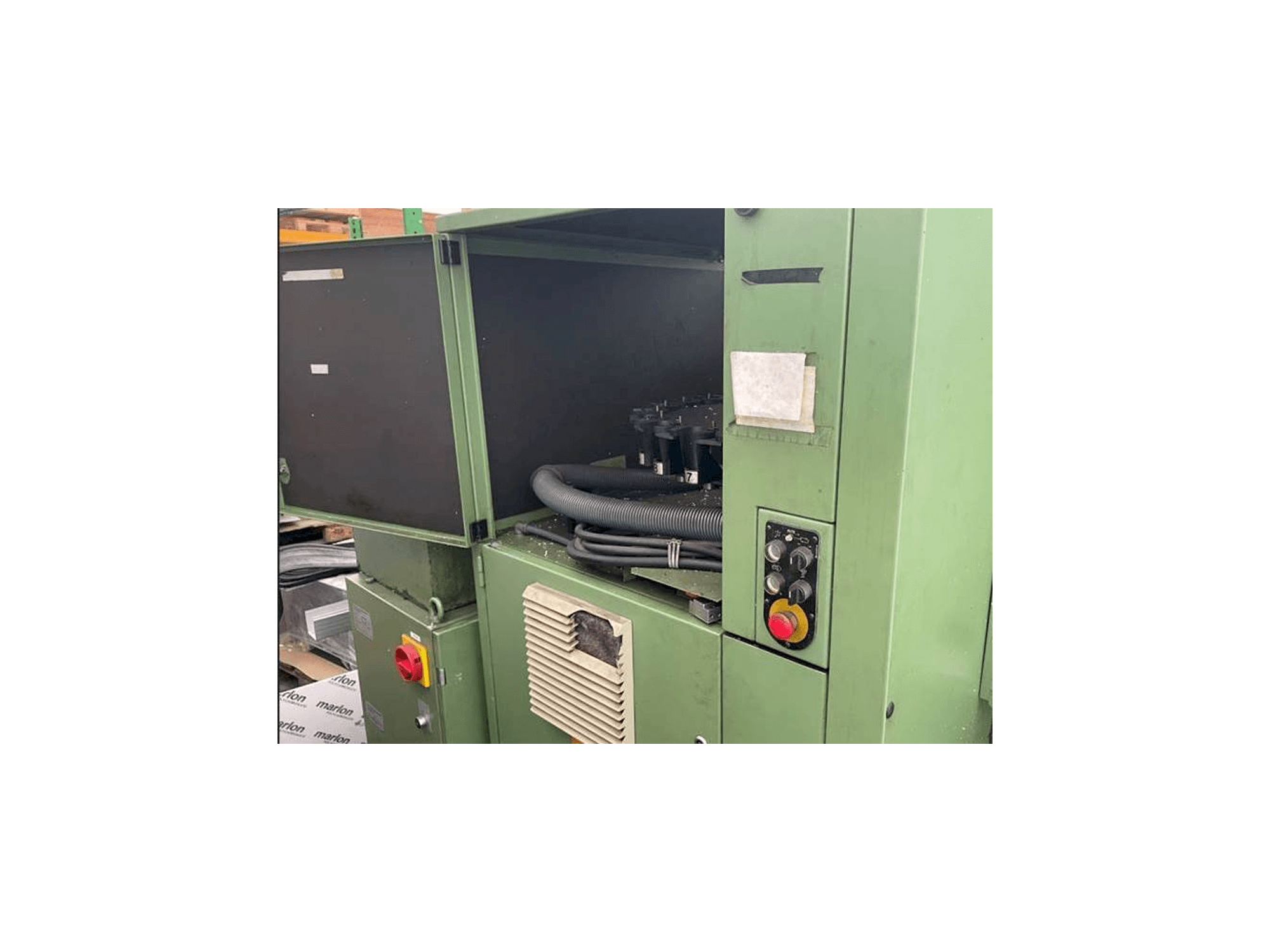 DECKEL FP4AT Mašinos vaizdas iš priekio