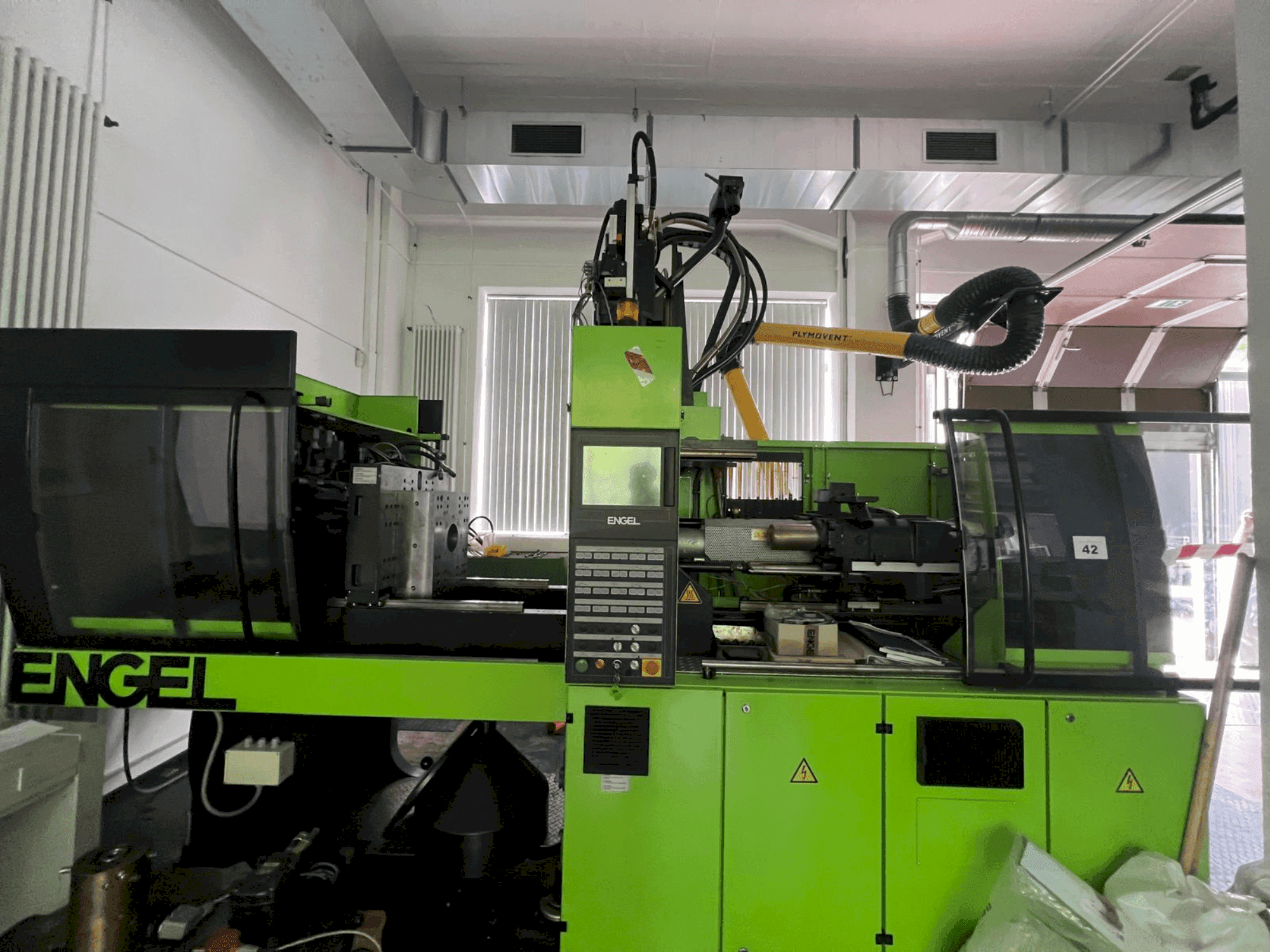 Engel Victory 300H 80V/80 Combi Mašinos vaizdas iš priekio