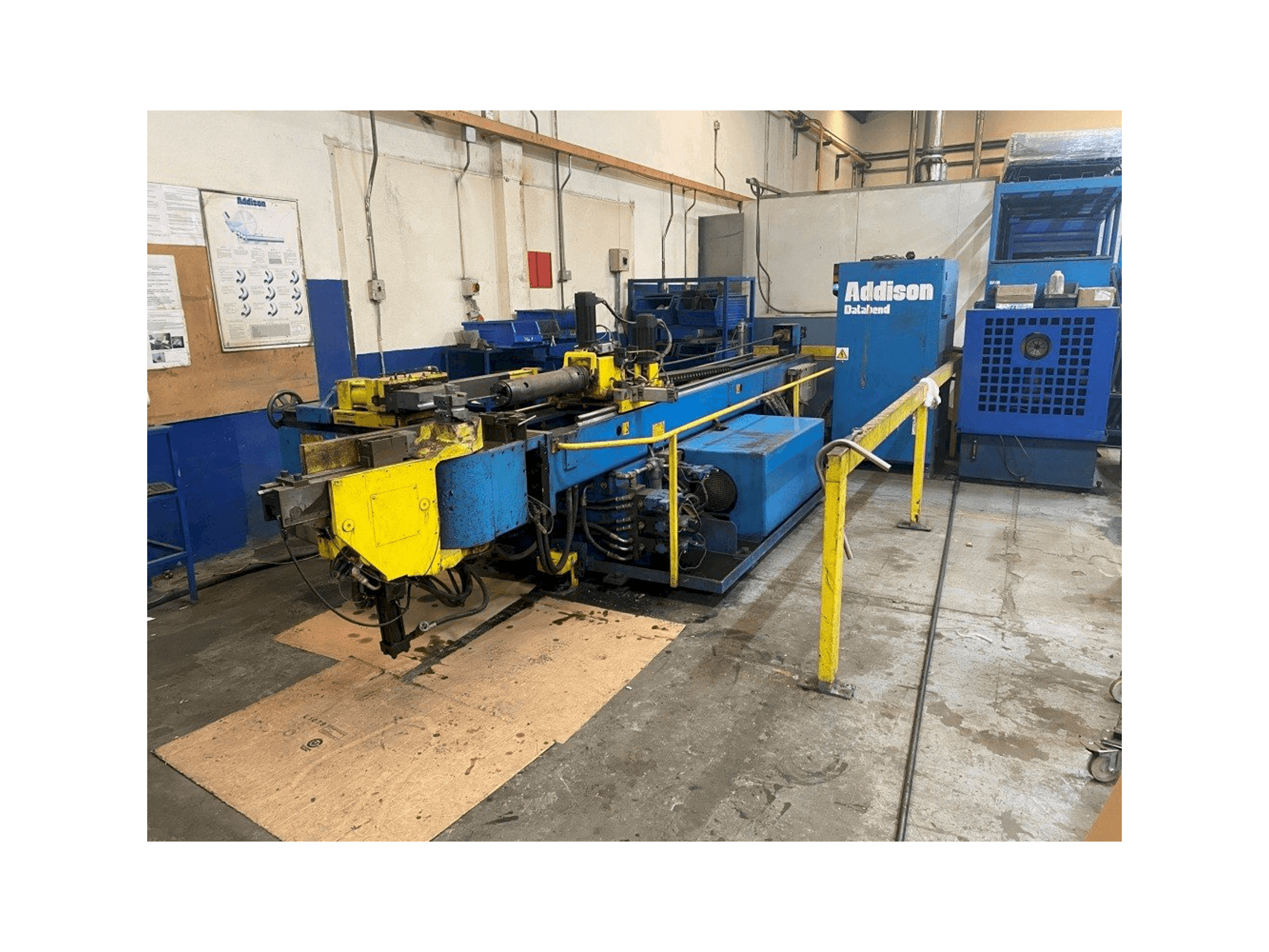 Addison DB-76 3D CNC Mašinos vaizdas iš priekio