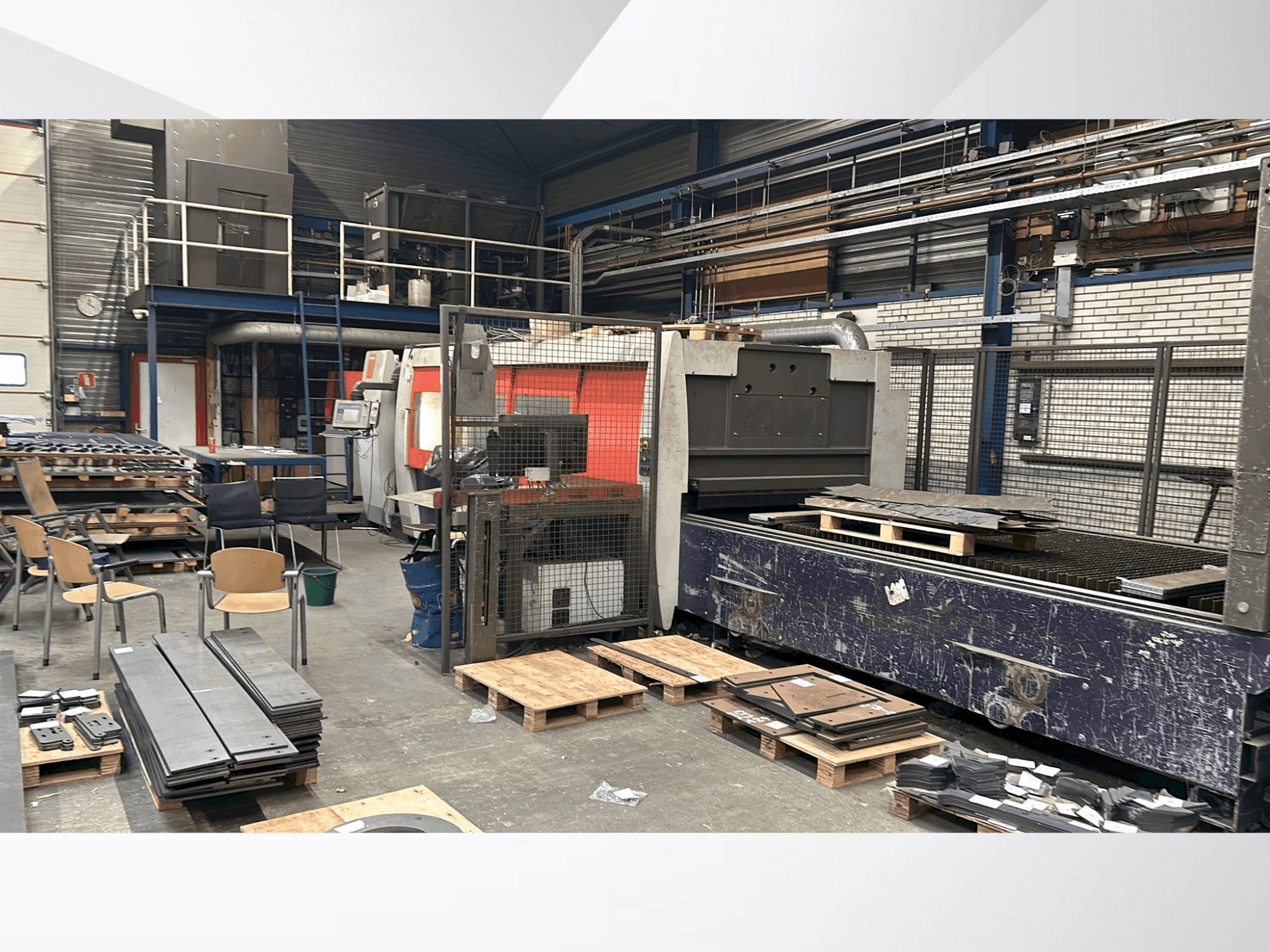 Bystronic BySpeed Pro 3015 + ByTrans Extended 3015 Mašinos vaizdas iš priekio