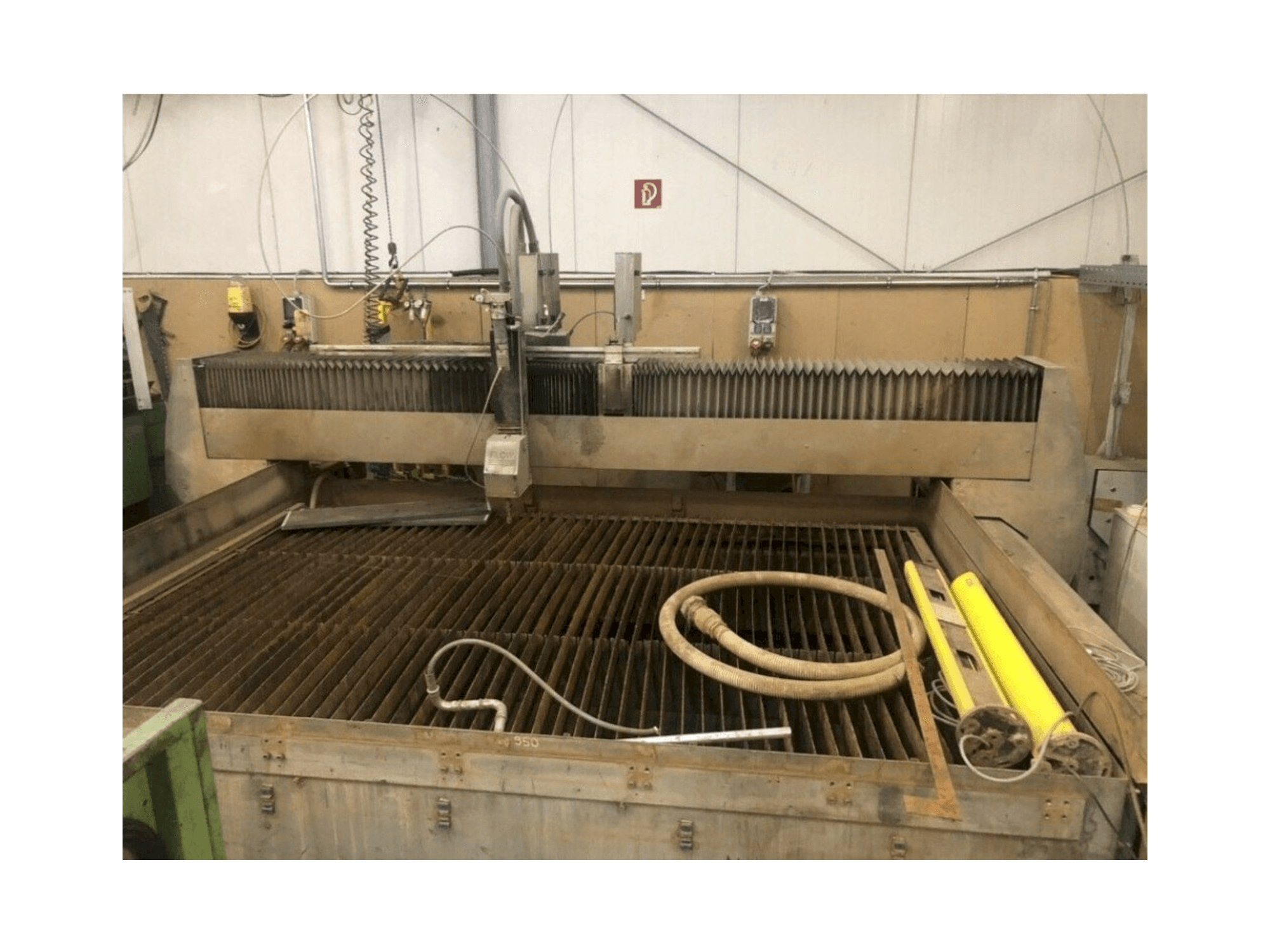 Flow WMCE-3020 Mašinos vaizdas iš priekio