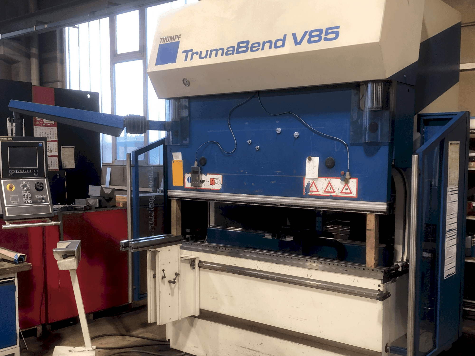 TRUMPF TrumaBend V85X Mašinos vaizdas iš priekio