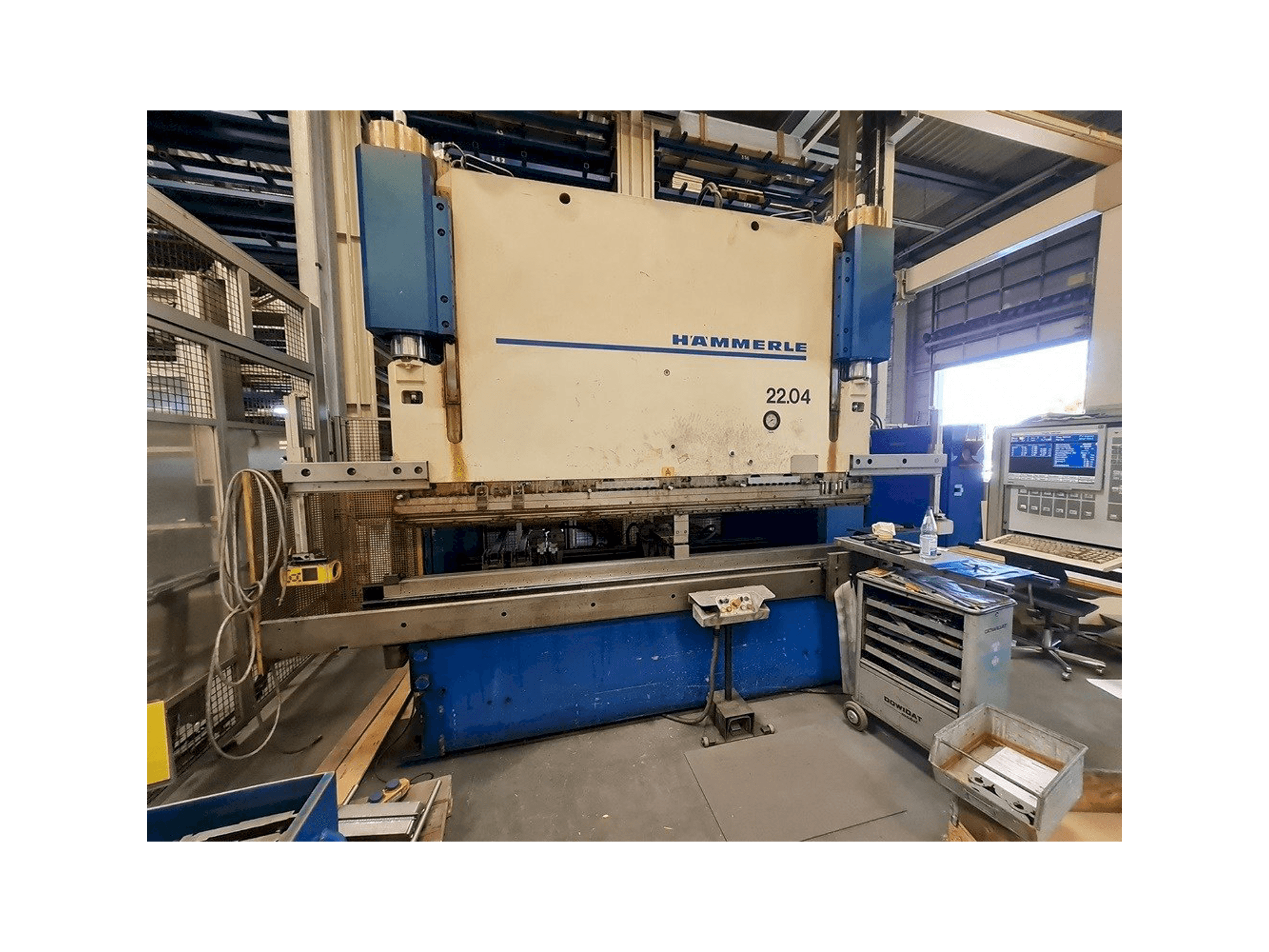 HAMMERLE AP 200-3100 Mašinos vaizdas iš priekio