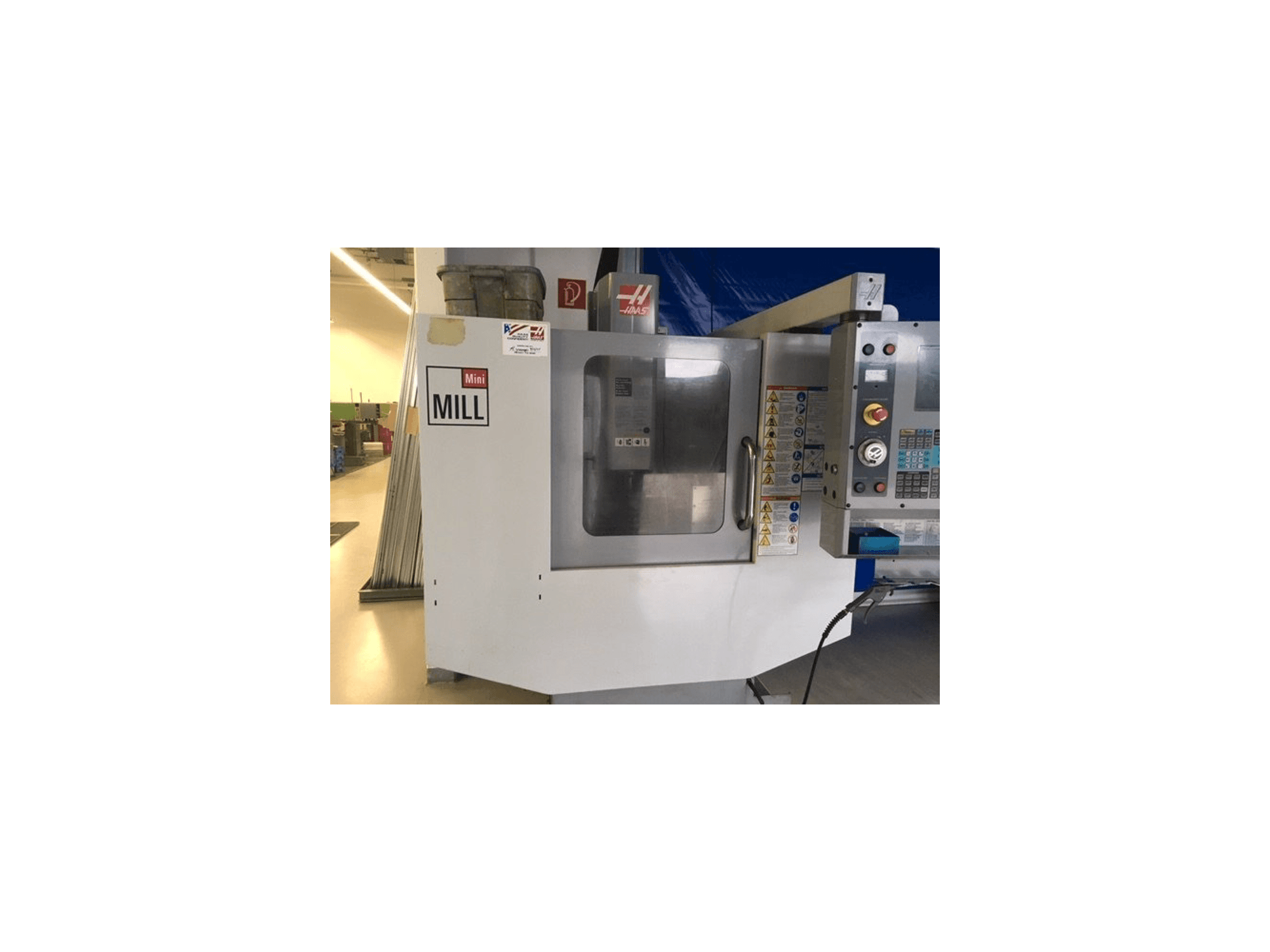 HAAS Mini Mill HE Mašinos vaizdas iš priekio