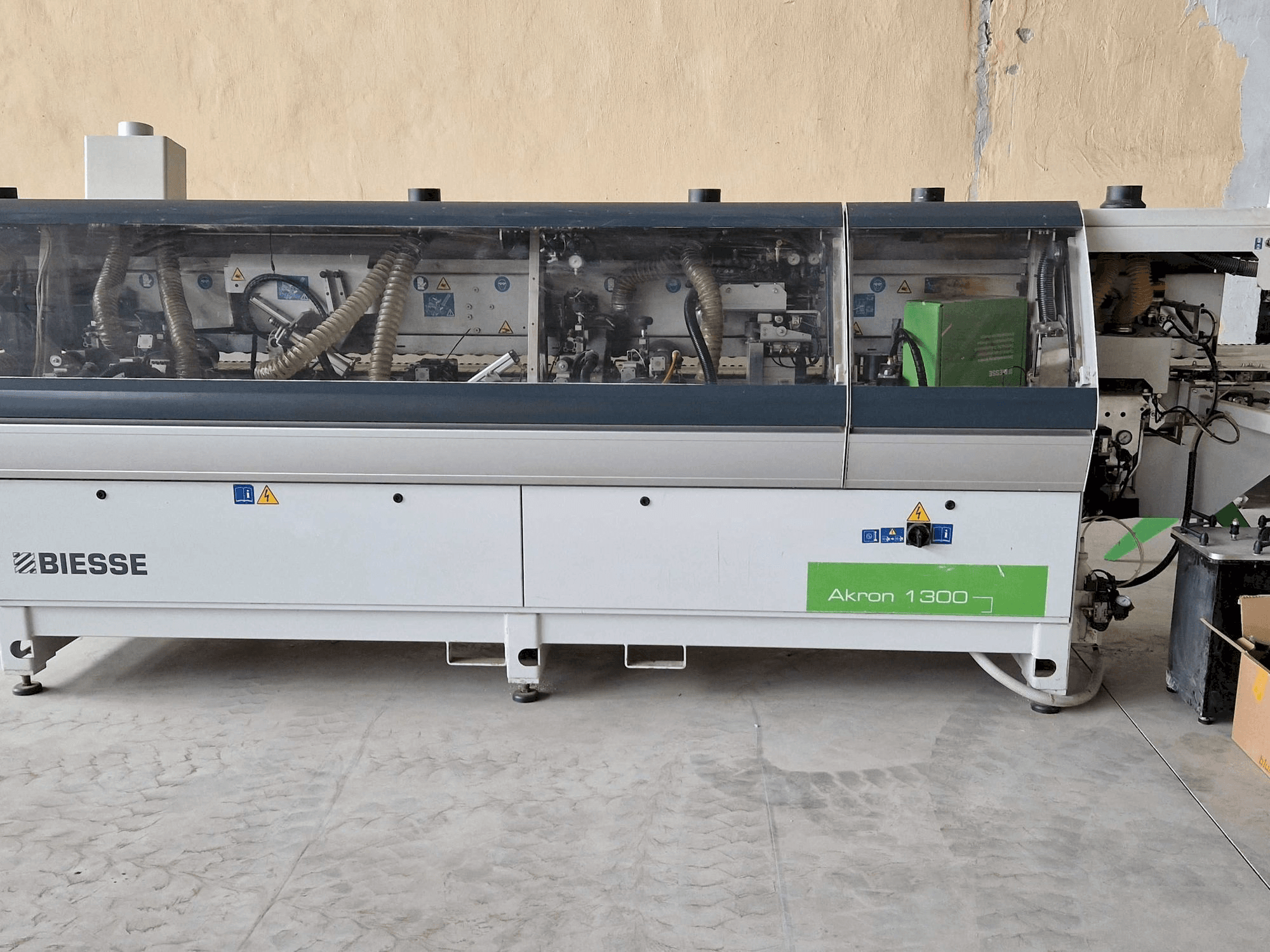 BIESSE AKRON 1330A Mašinos vaizdas iš priekio